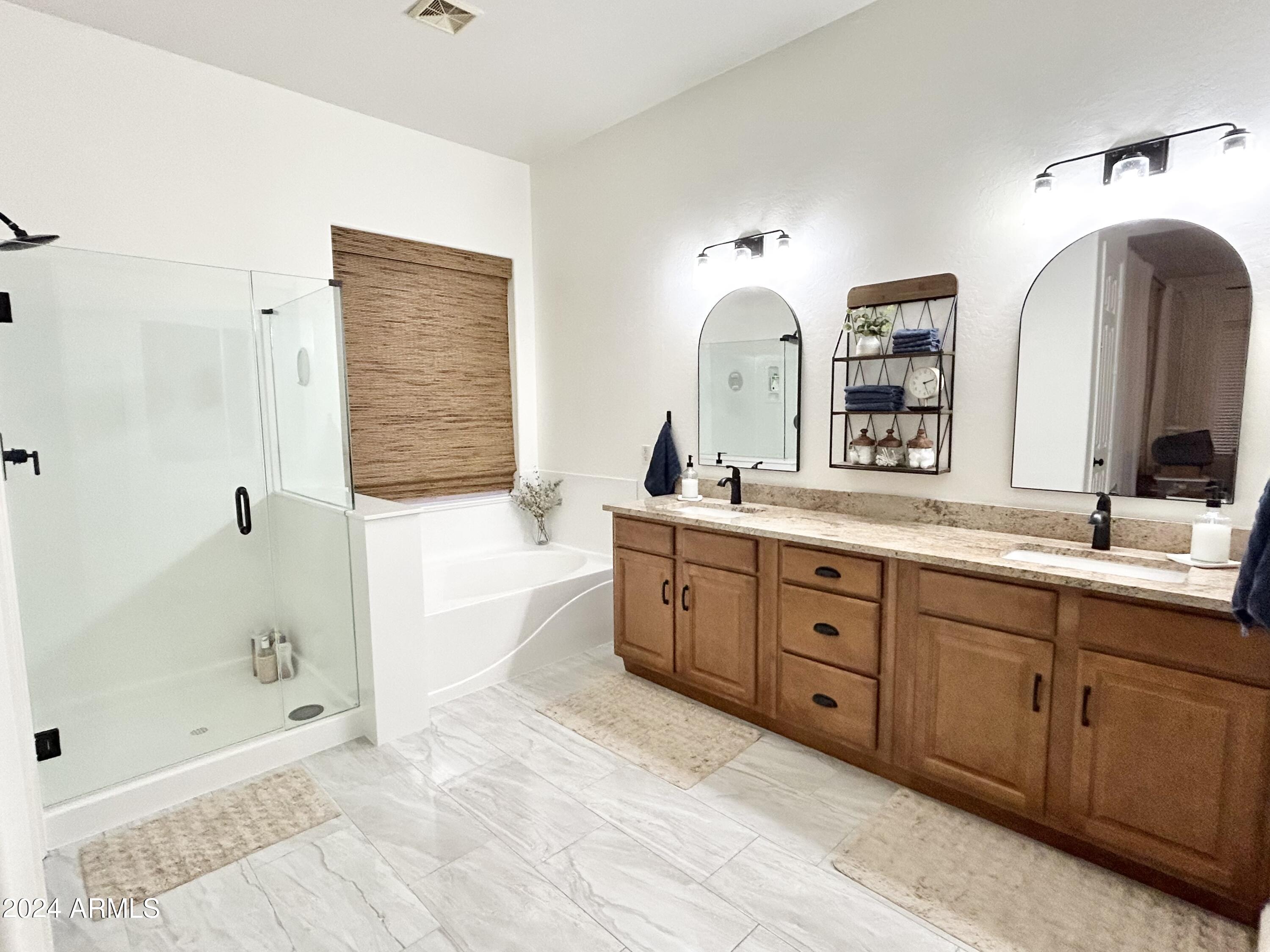 21125 E TWIN ACRES Drive