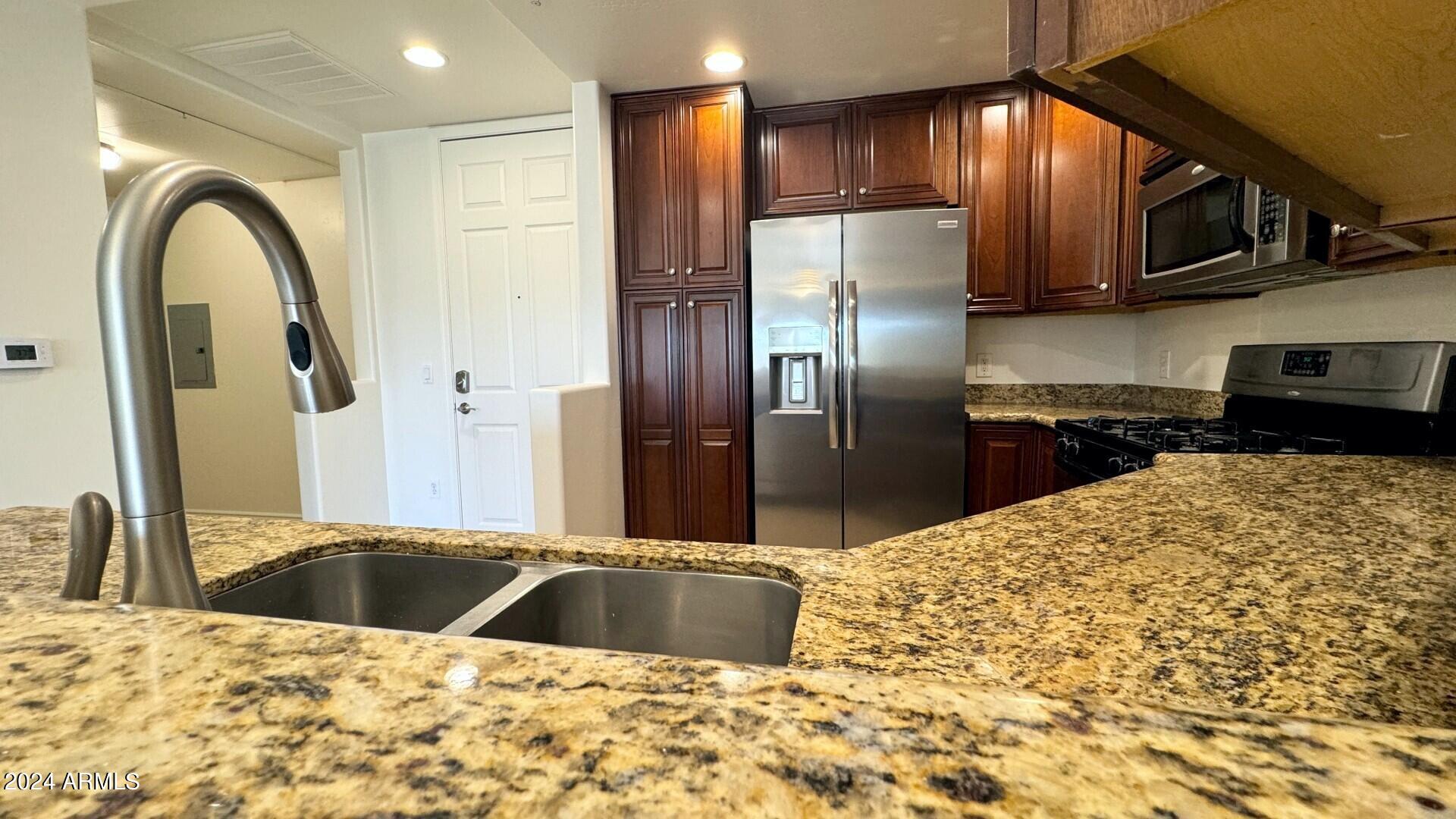 5450 E DEER VALLEY Drive # 3012