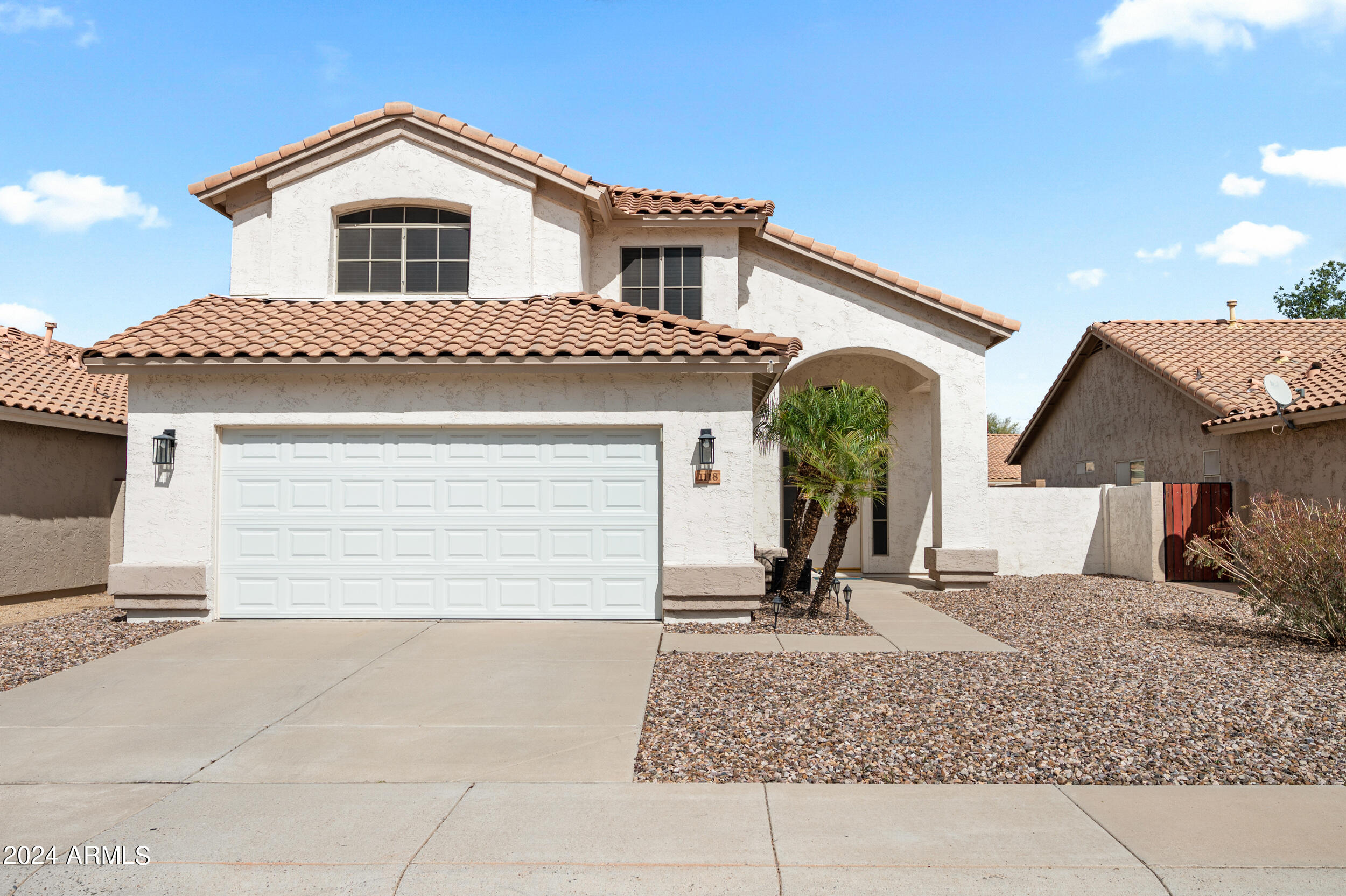 1118 W SWAN Drive