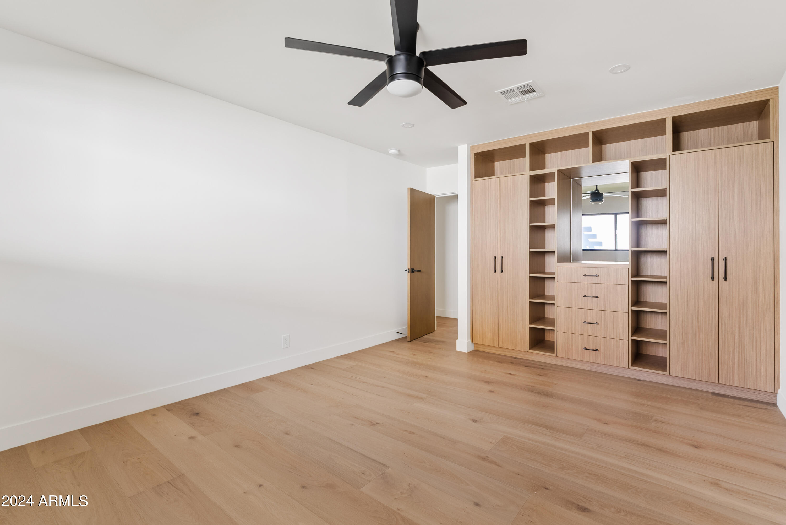 7041 N 23RD Street, Phoenix