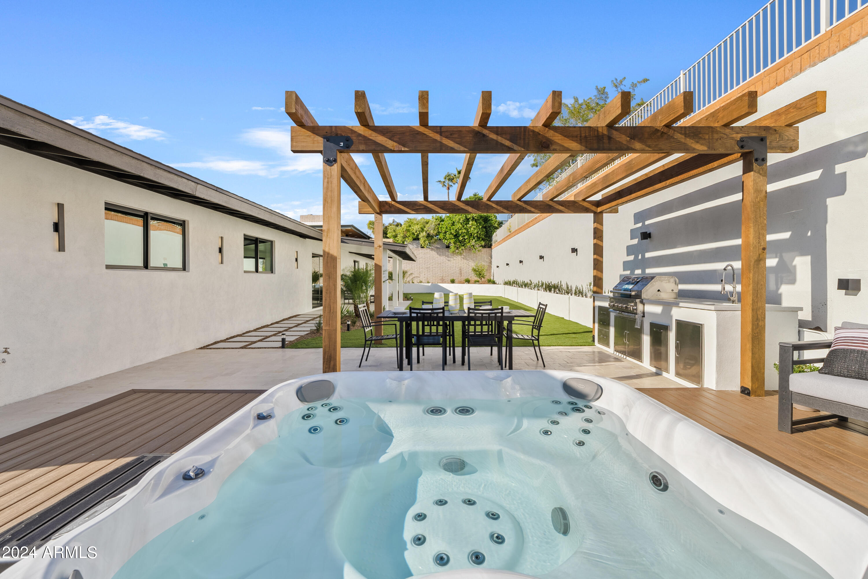 7041 N 23RD Street, Phoenix