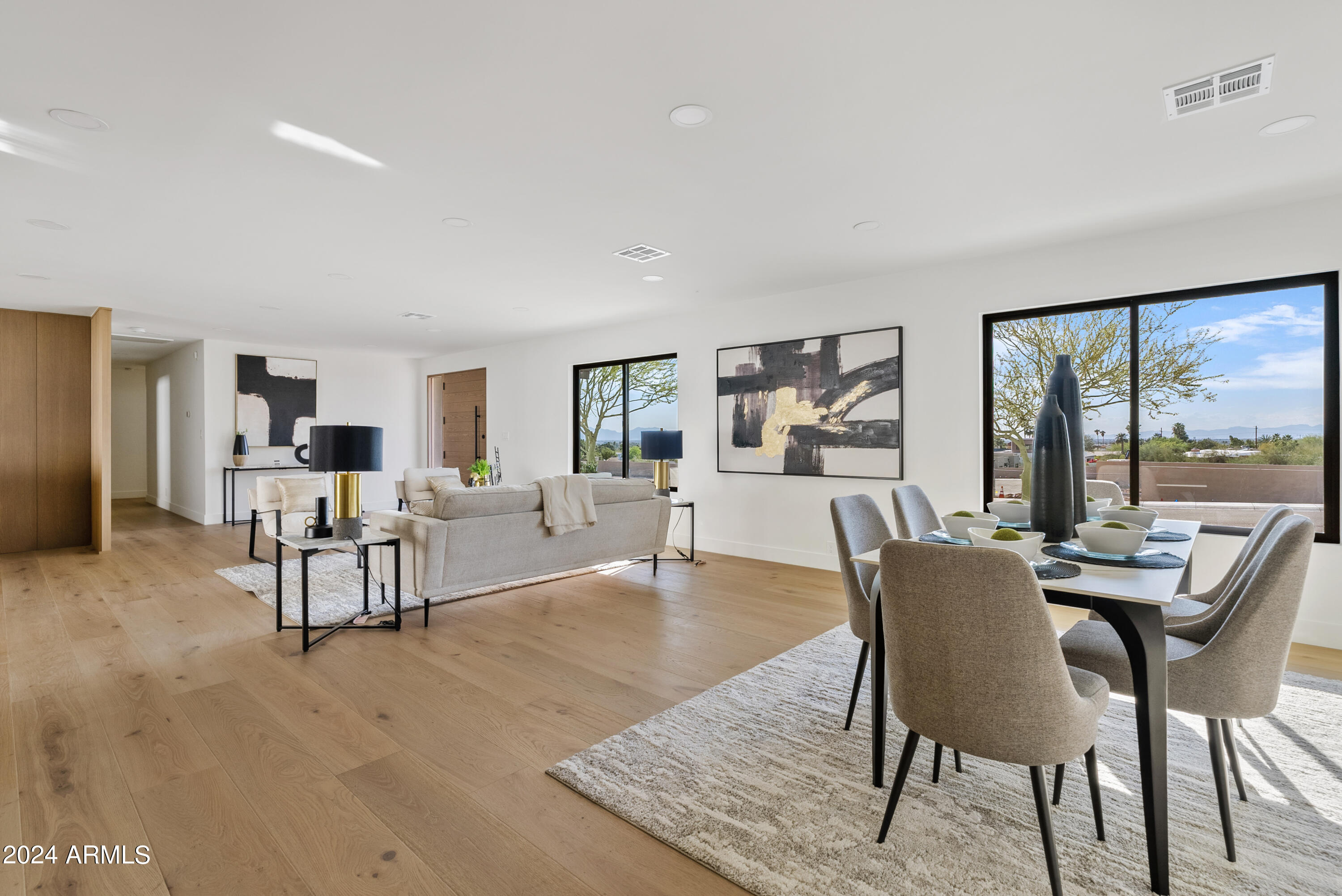 7041 N 23RD Street, Phoenix