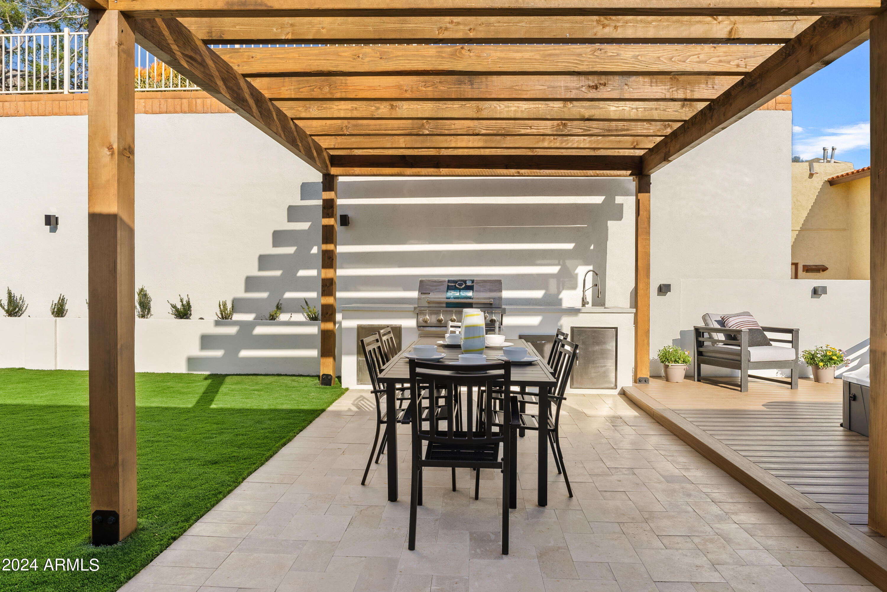 7041 N 23RD Street, Phoenix