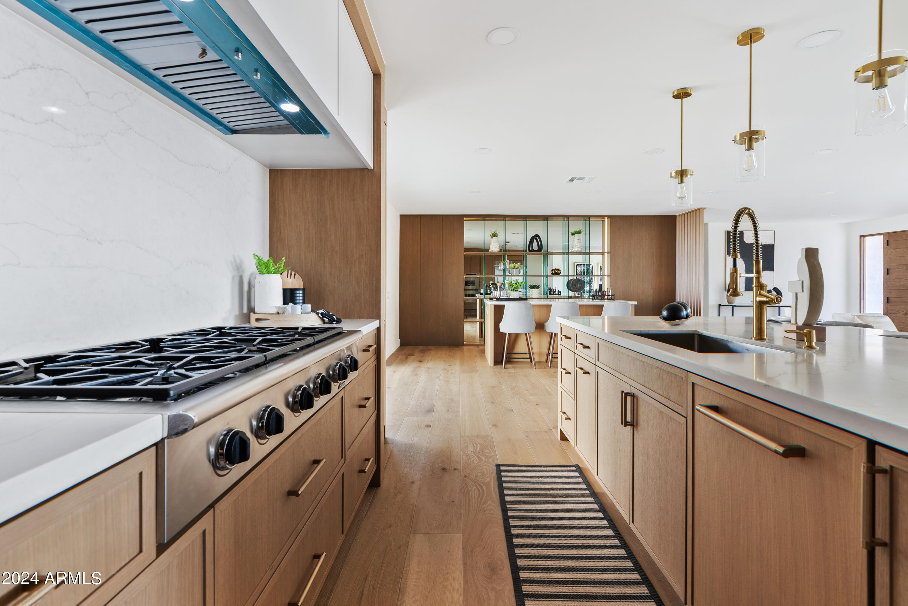 7041 N 23RD Street, Phoenix