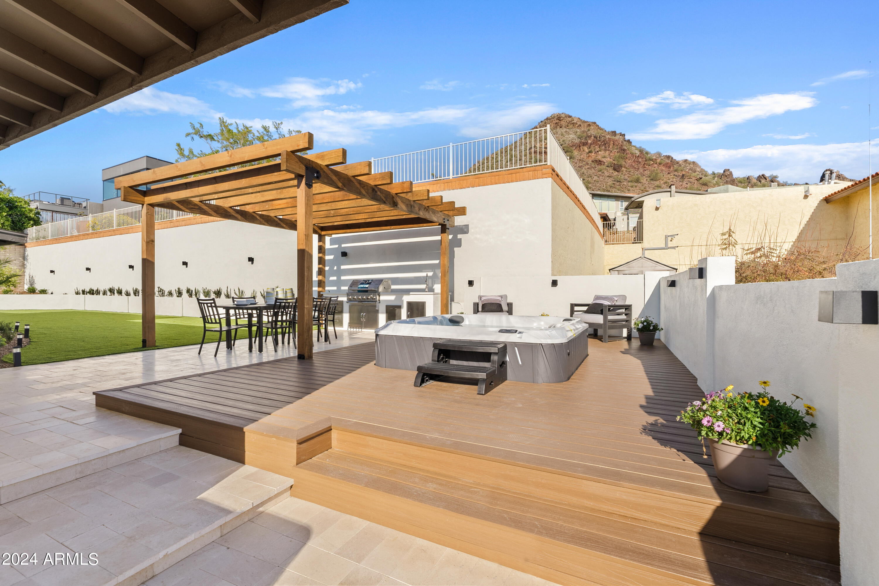 7041 N 23RD Street, Phoenix