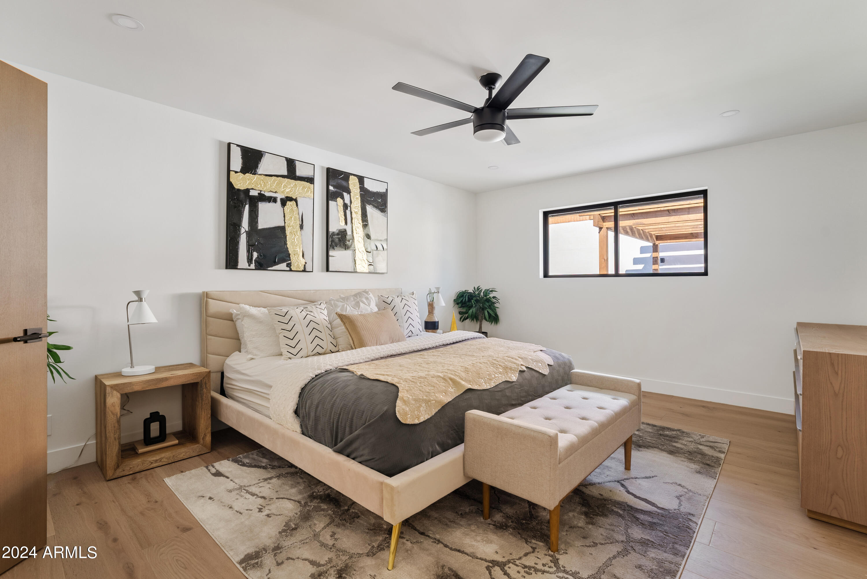 7041 N 23RD Street, Phoenix