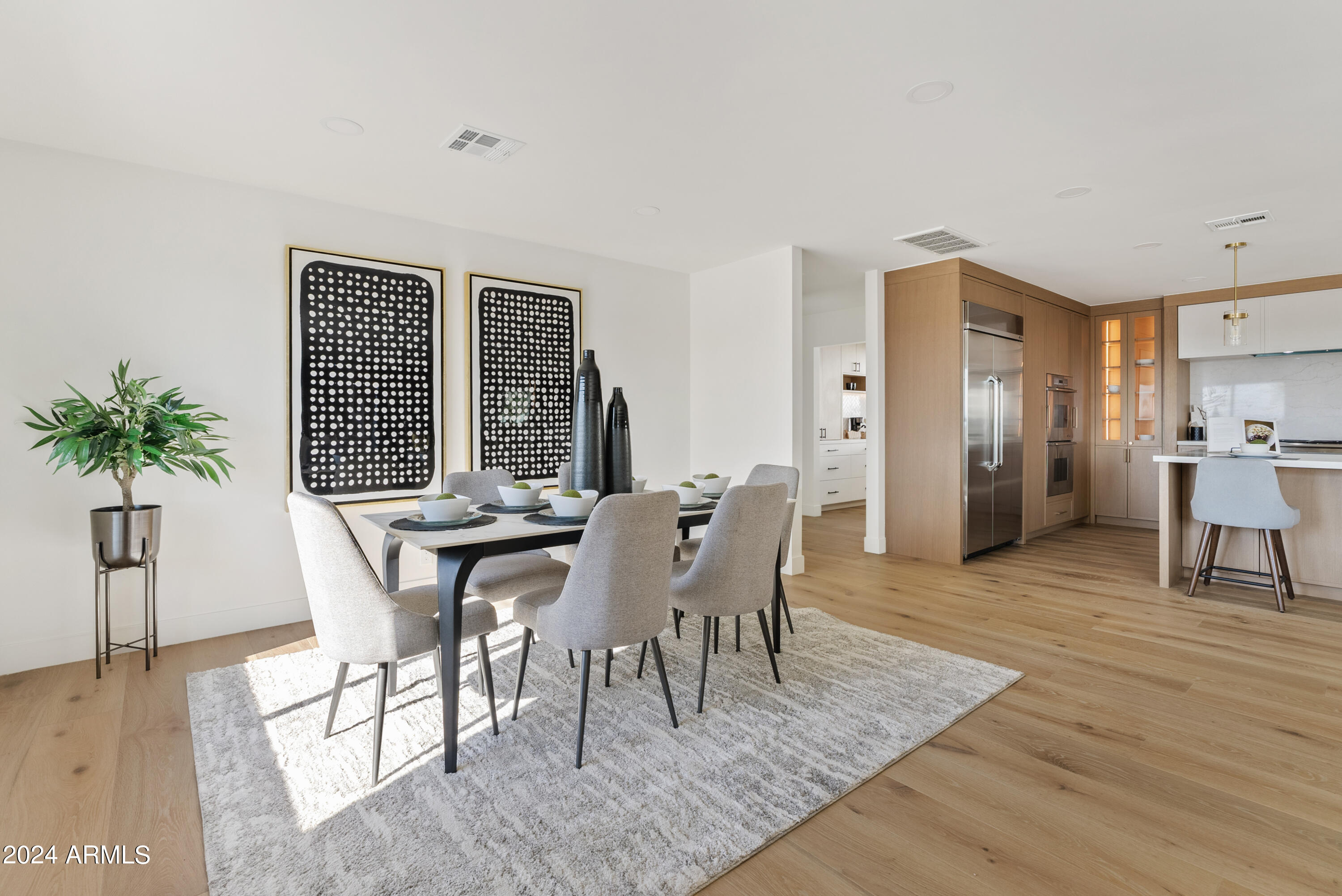 7041 N 23RD Street, Phoenix