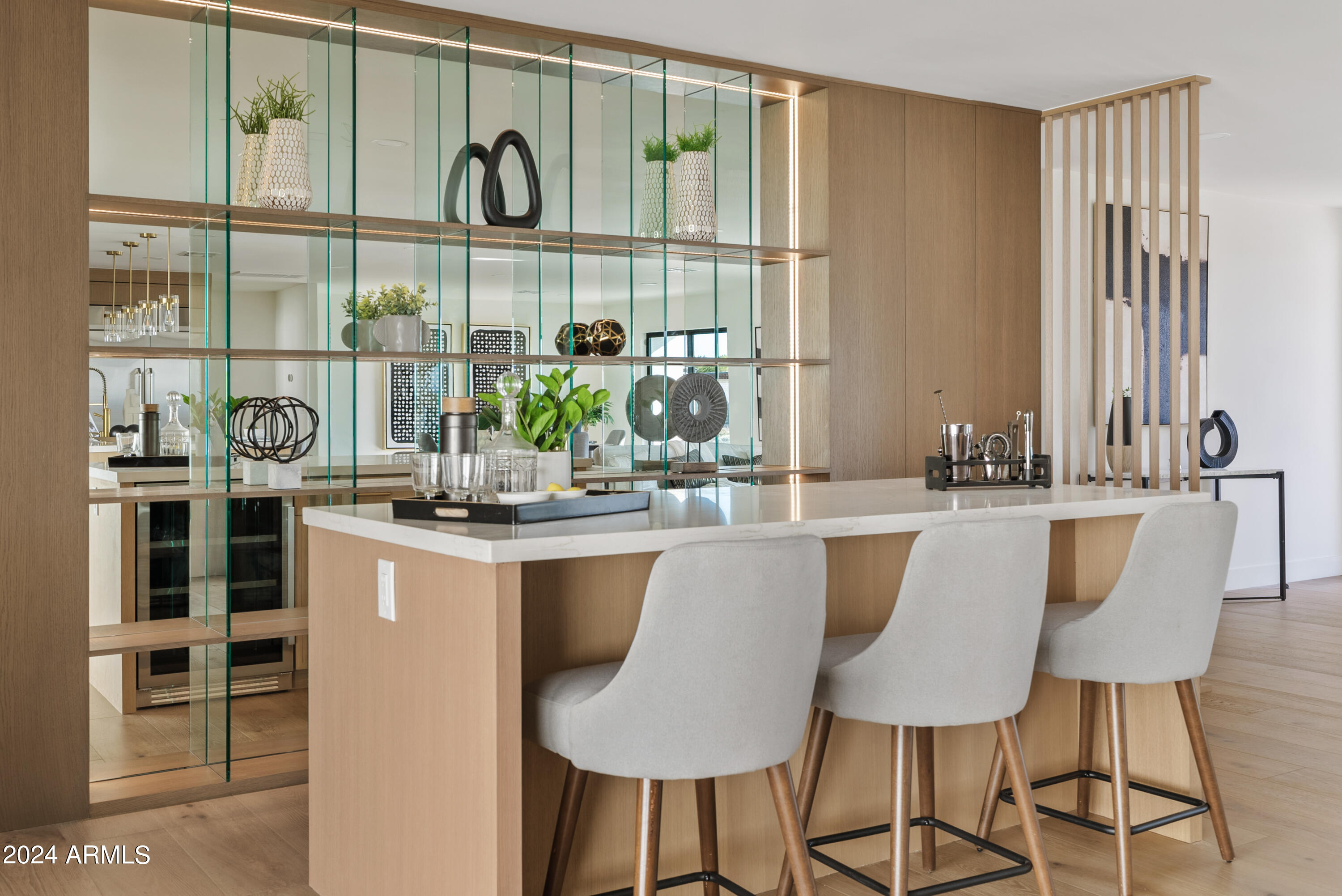 7041 N 23RD Street, Phoenix