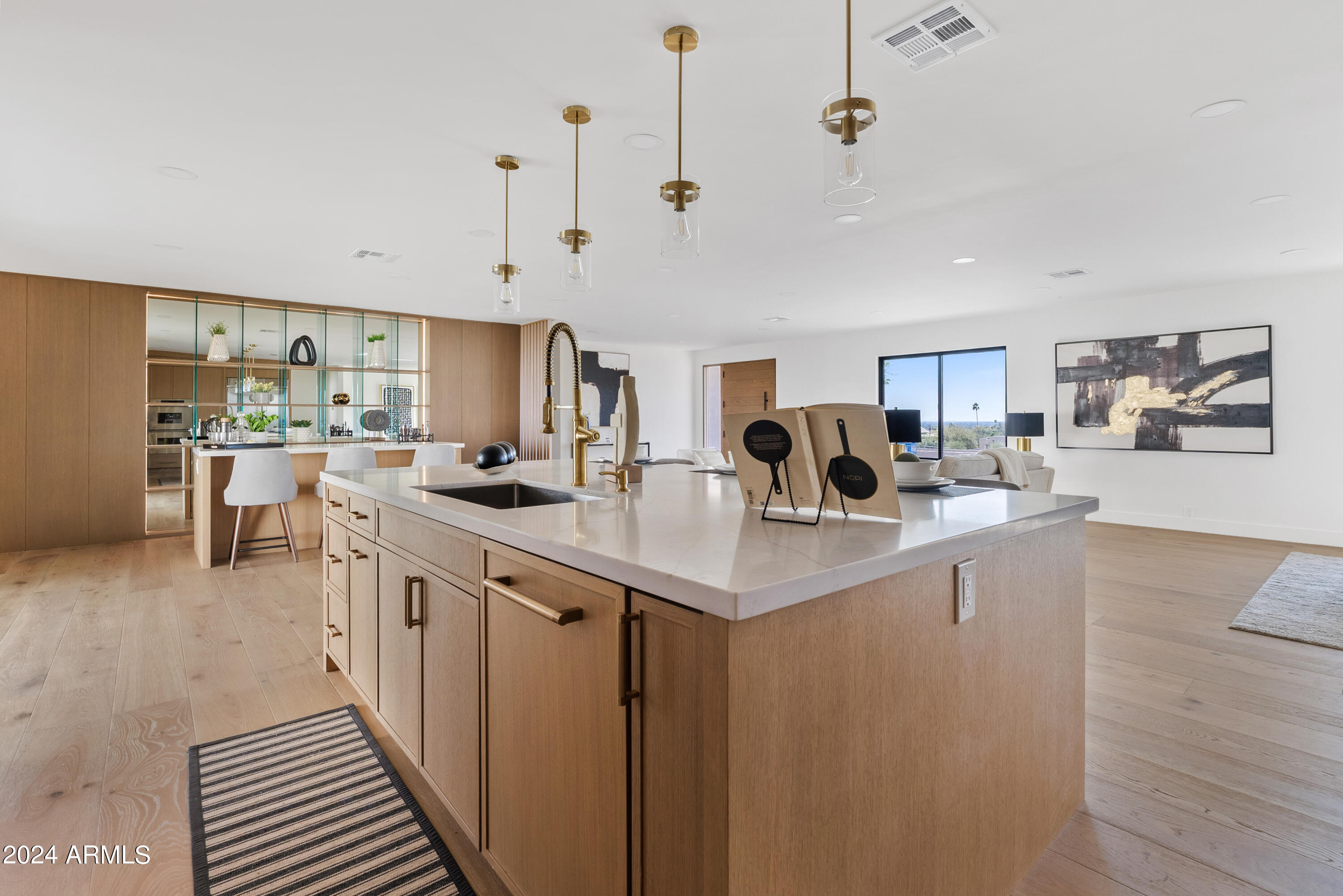 7041 N 23RD Street, Phoenix