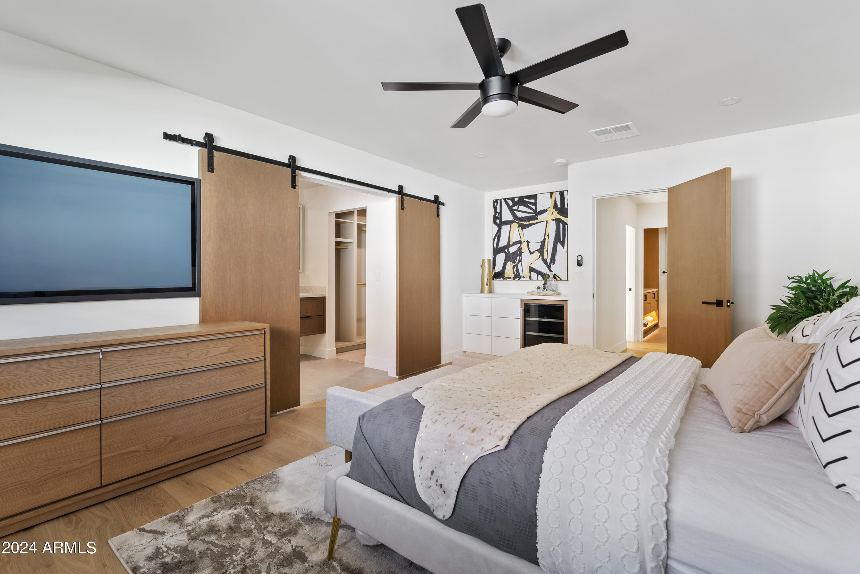 7041 N 23RD Street, Phoenix