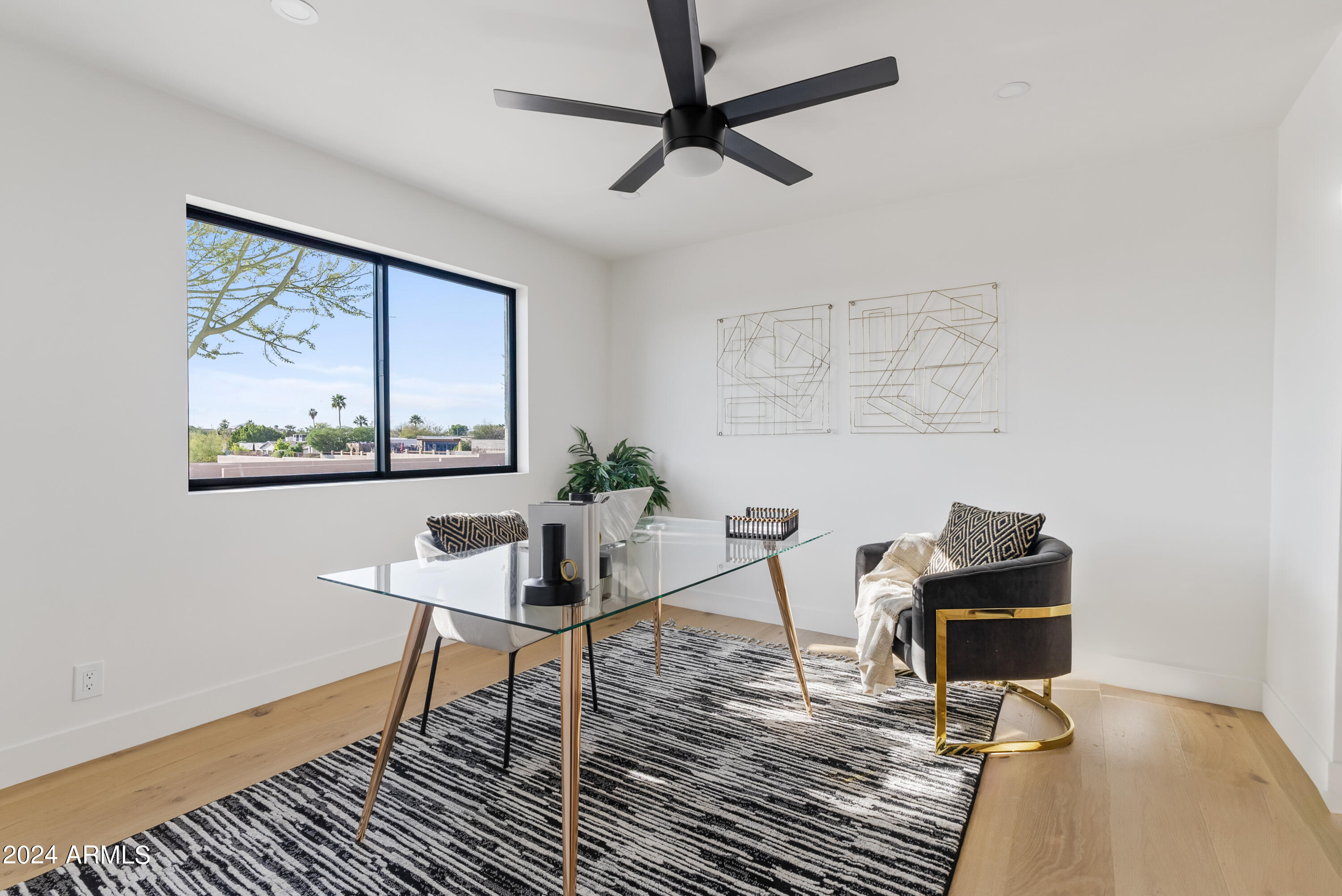 7041 N 23RD Street, Phoenix