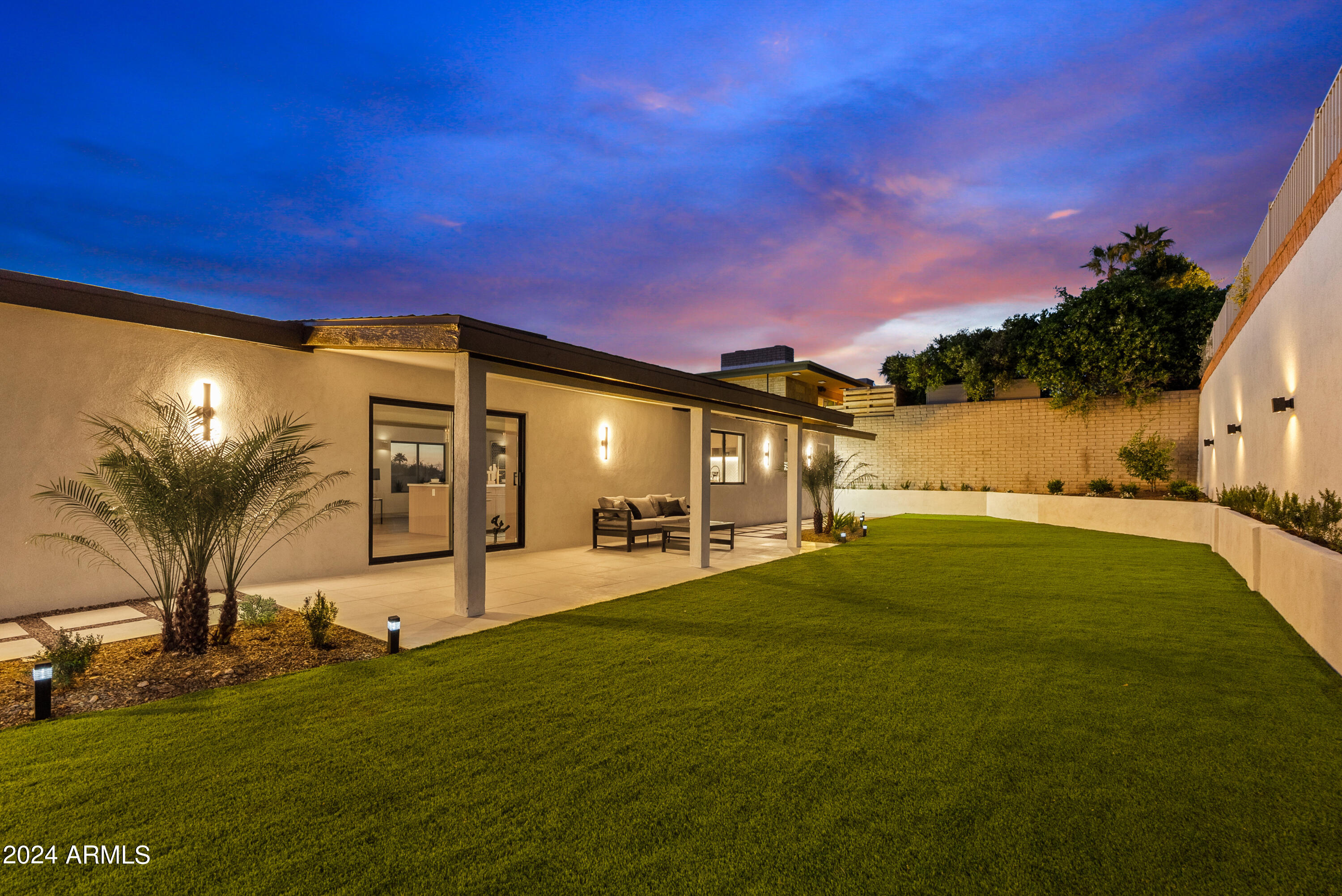 7041 N 23RD Street, Phoenix