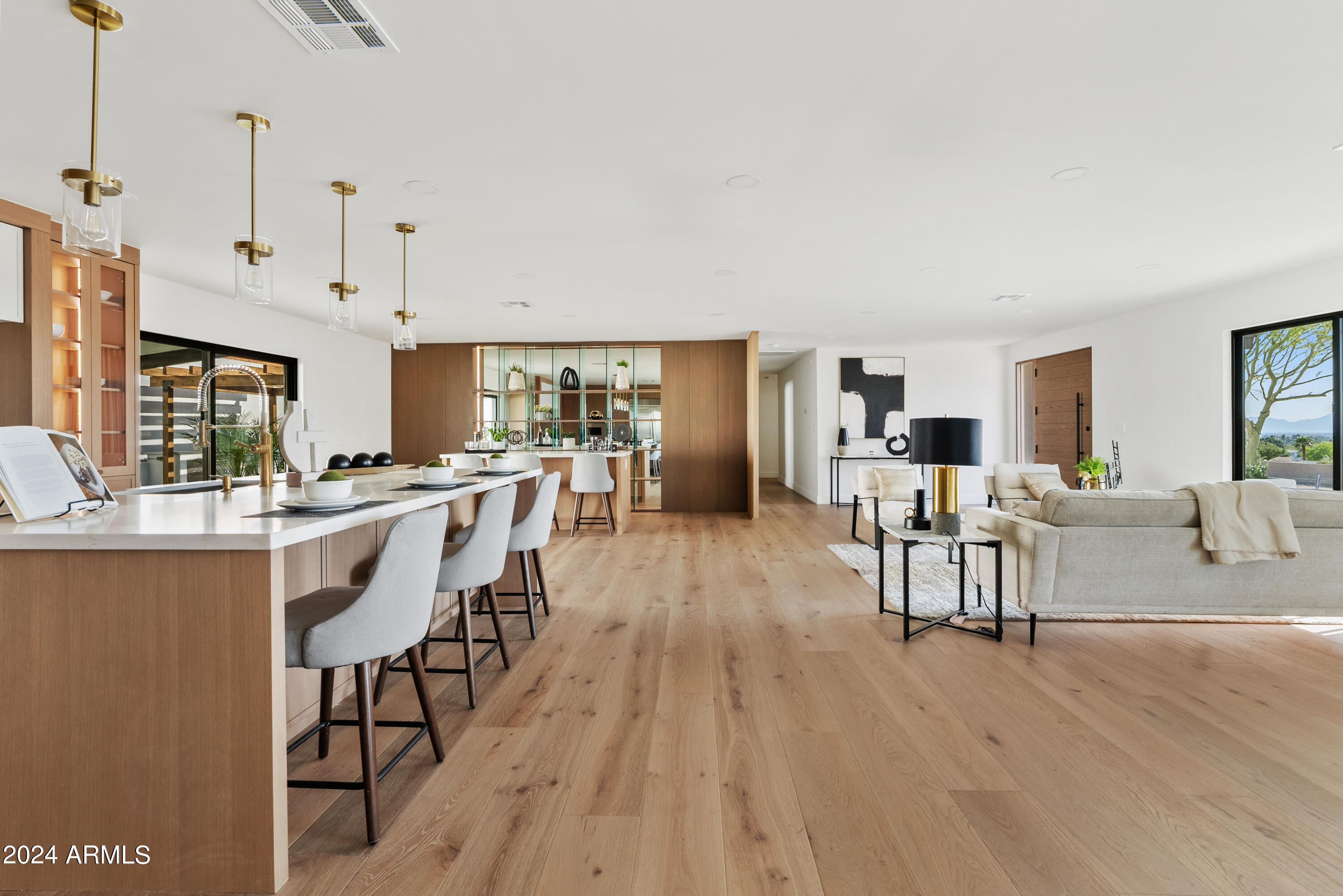 7041 N 23RD Street, Phoenix