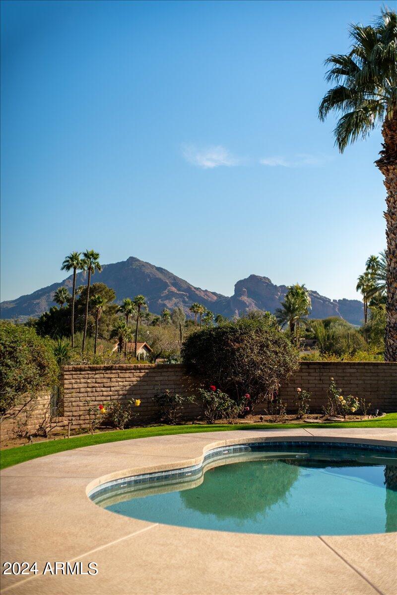 4698 E FOOTHILL Drive