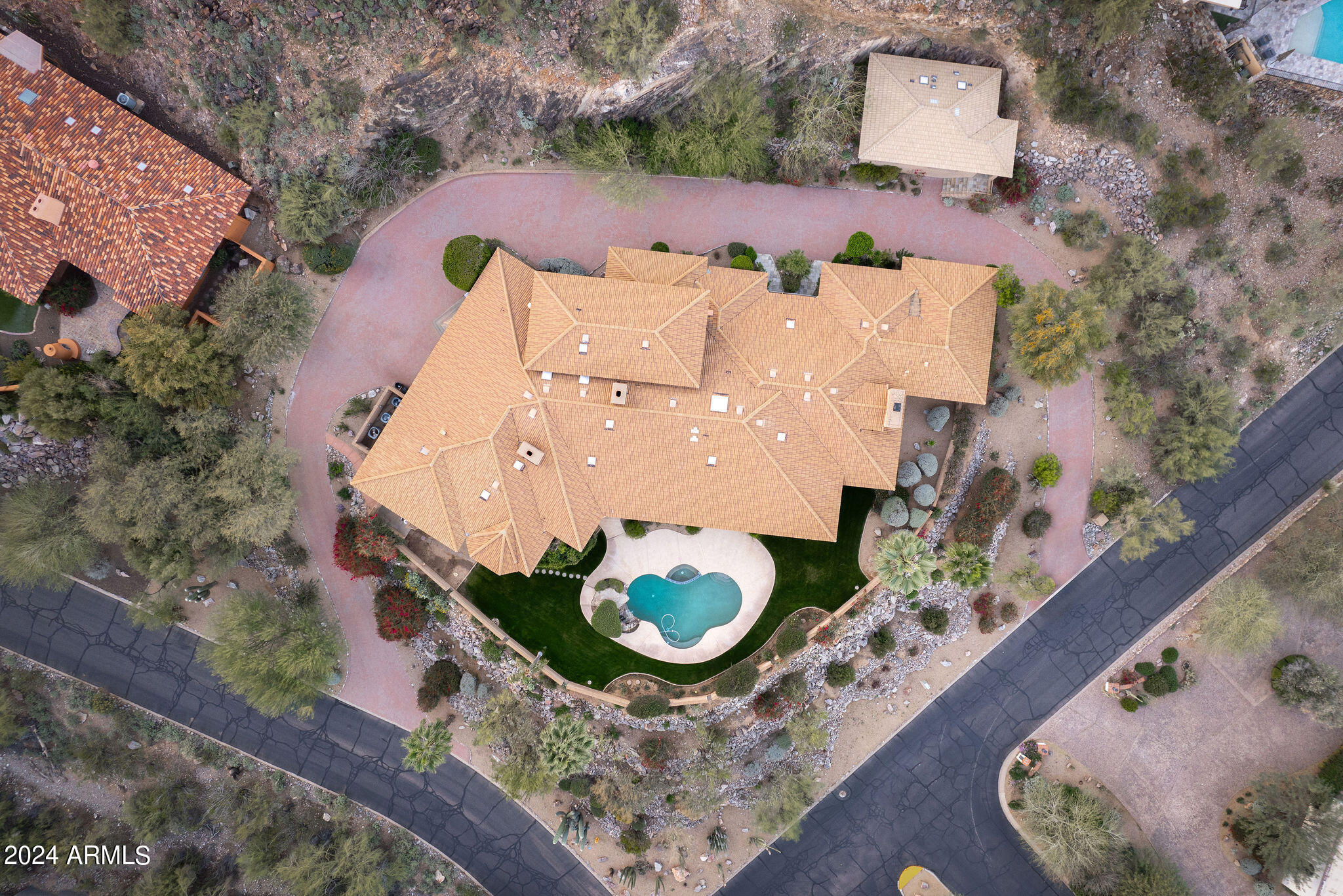 4698 E FOOTHILL Drive