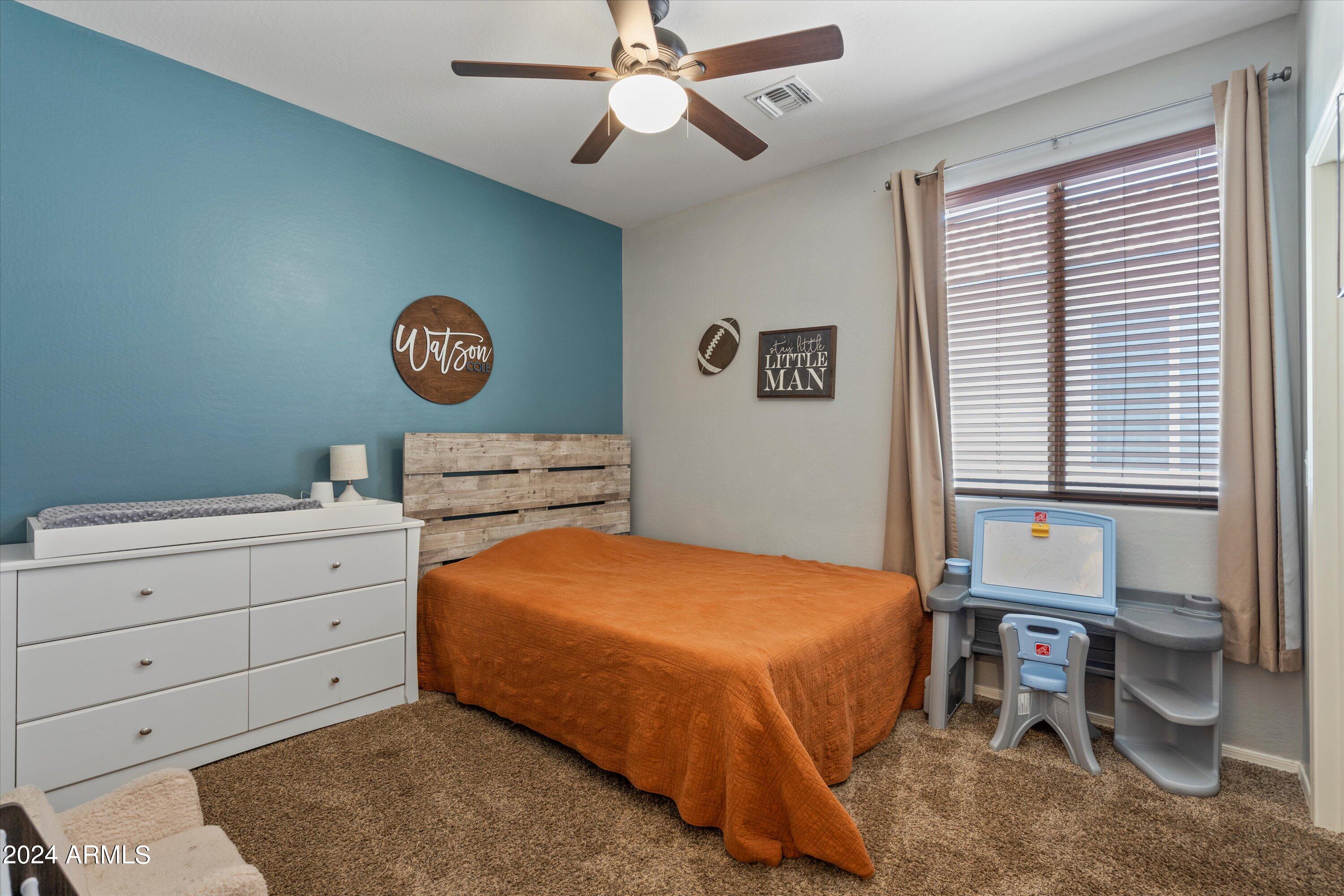 8894 W CAMERON Drive