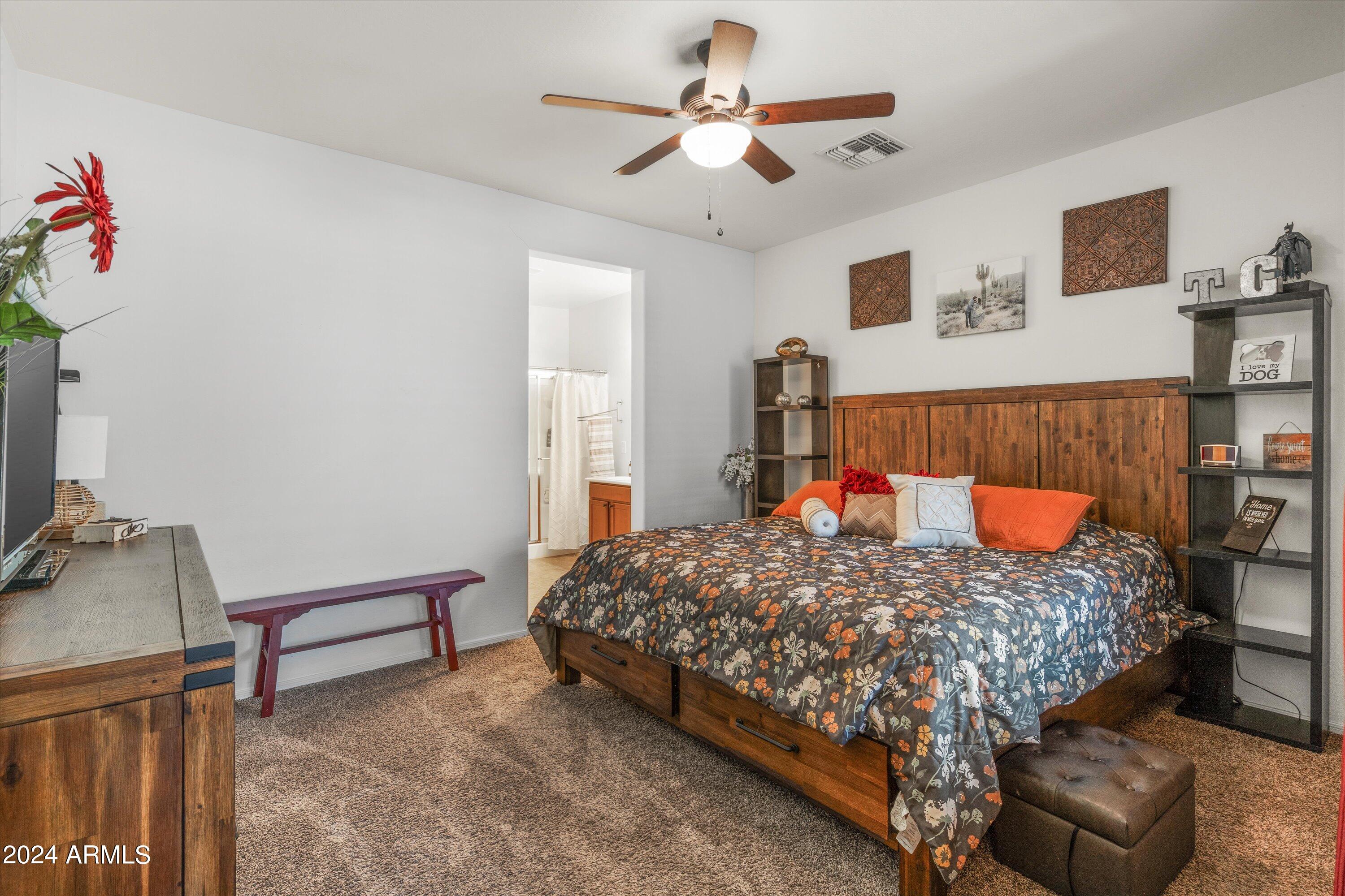 8894 W CAMERON Drive