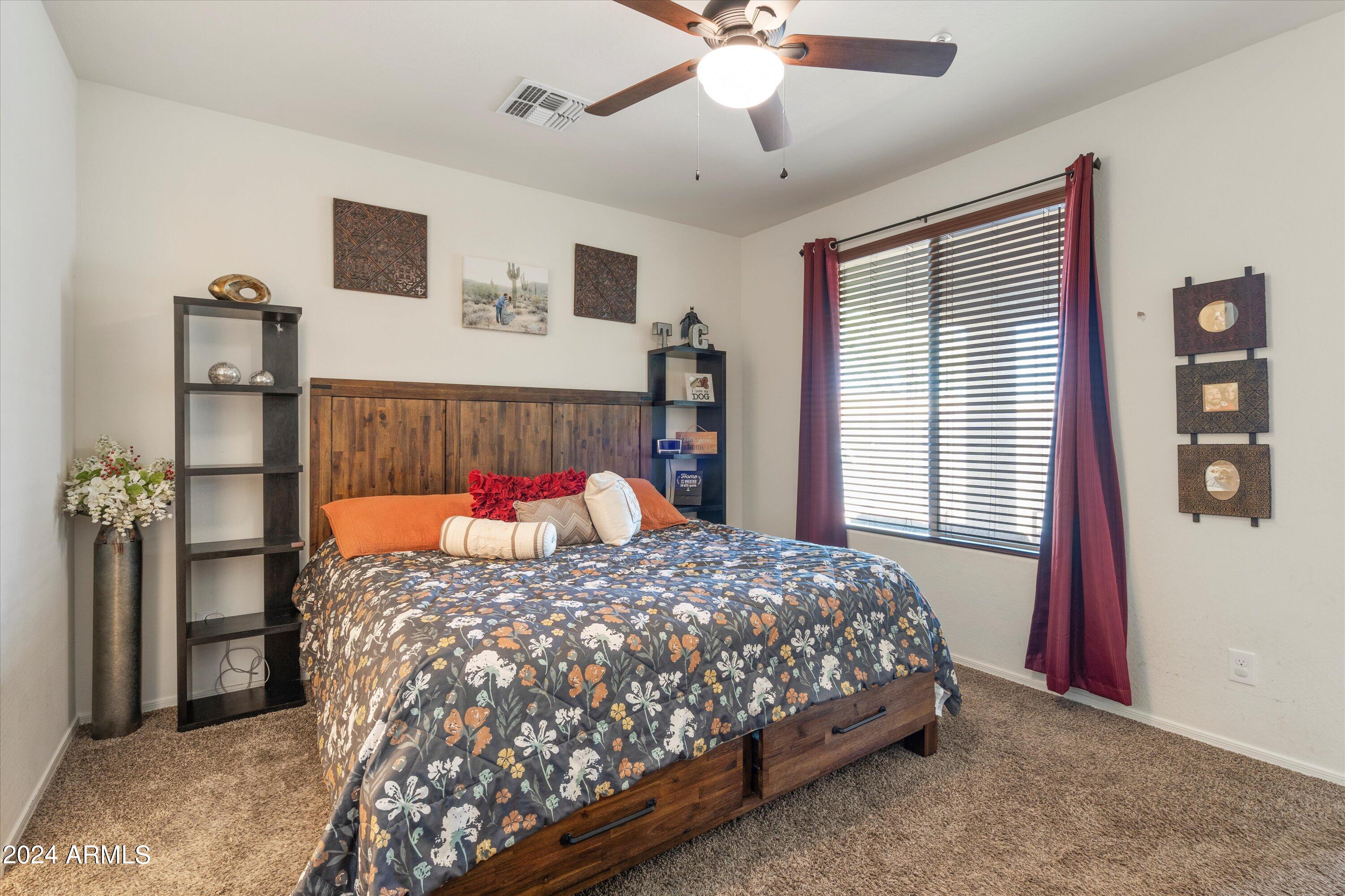 8894 W CAMERON Drive