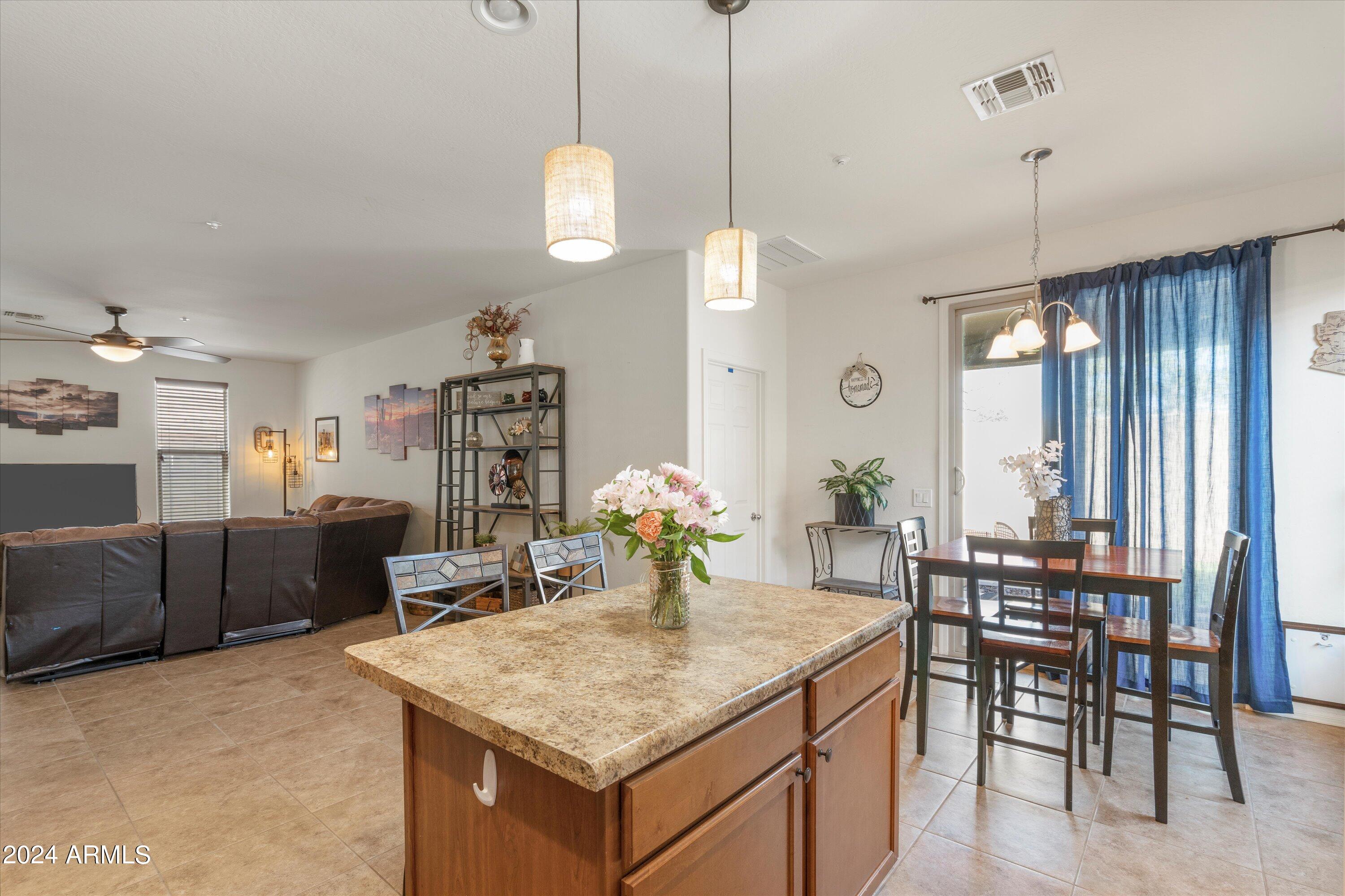 8894 W CAMERON Drive