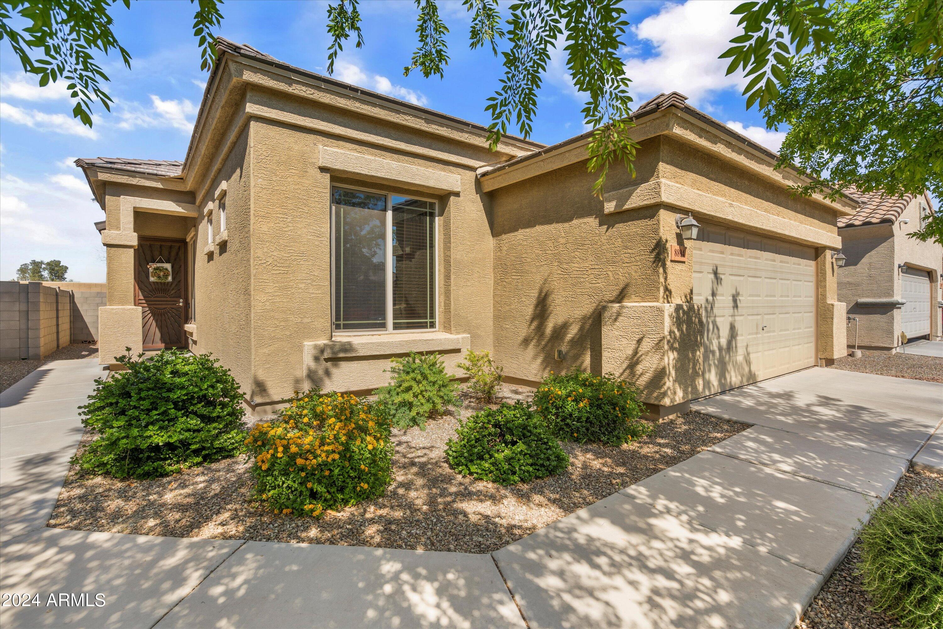 8894 W CAMERON Drive