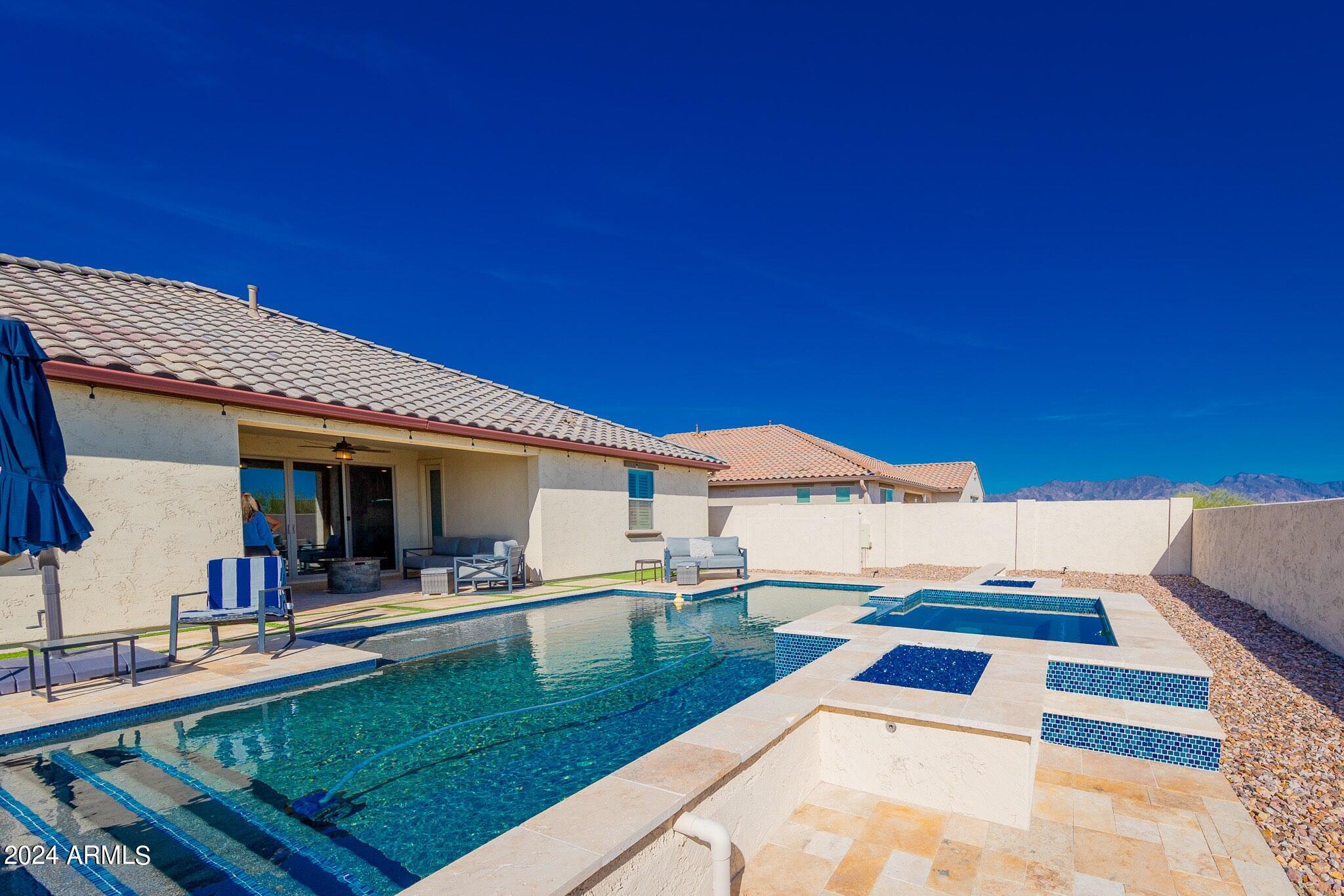 18387 W MOUNTAIN SKY Avenue