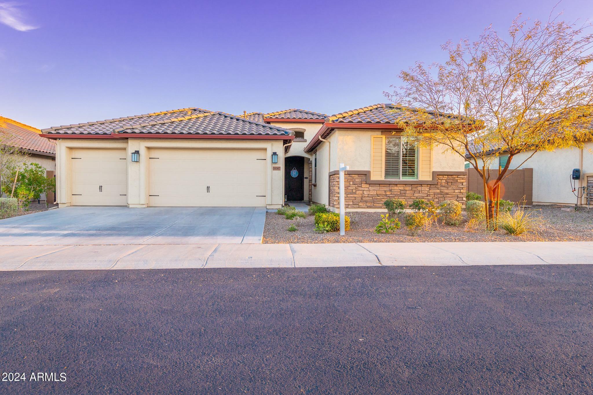 18387 W MOUNTAIN SKY Avenue