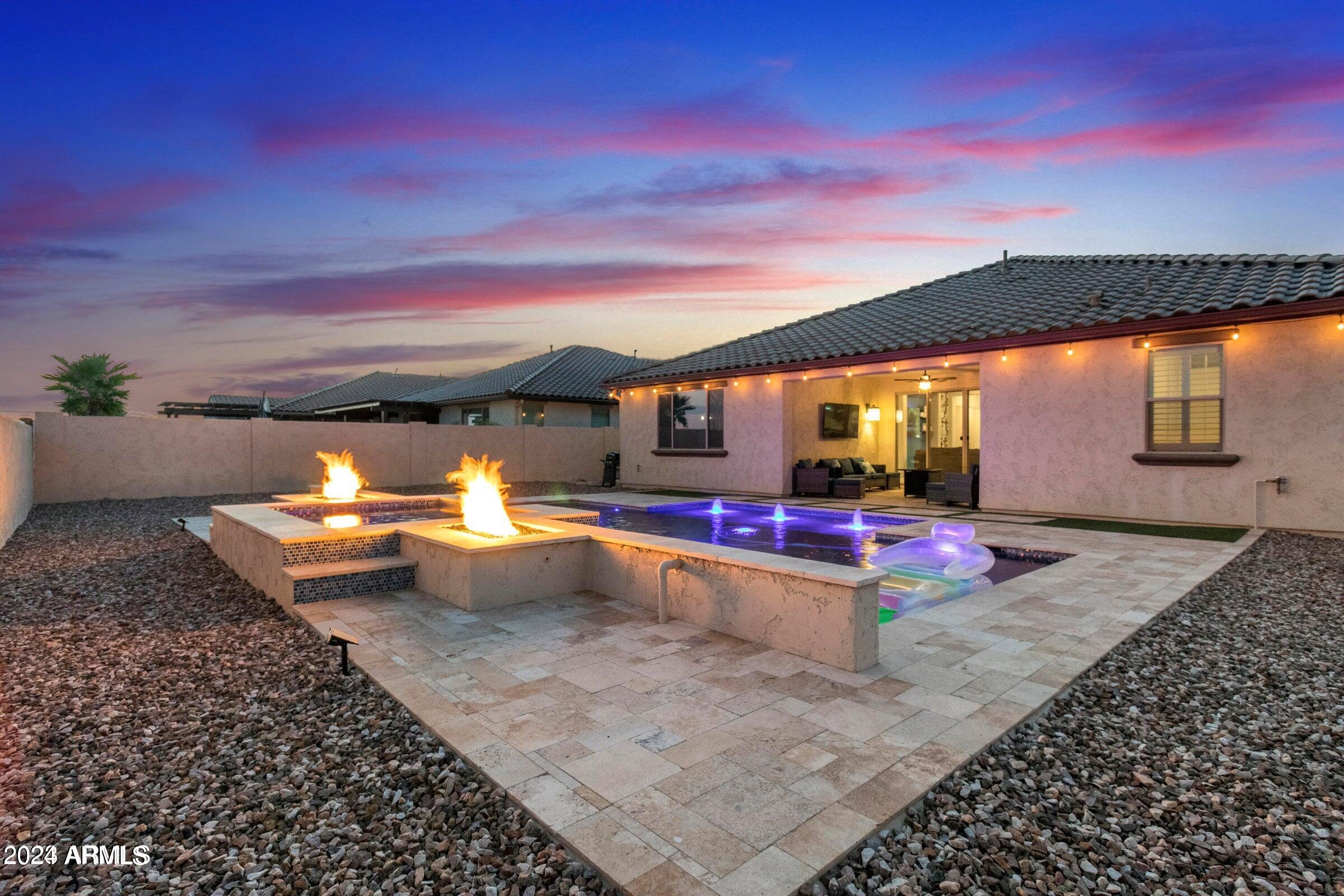 18387 W MOUNTAIN SKY Avenue