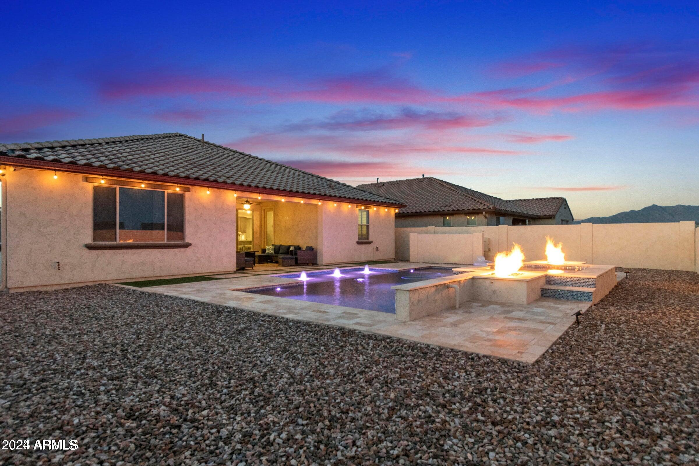 18387 W MOUNTAIN SKY Avenue