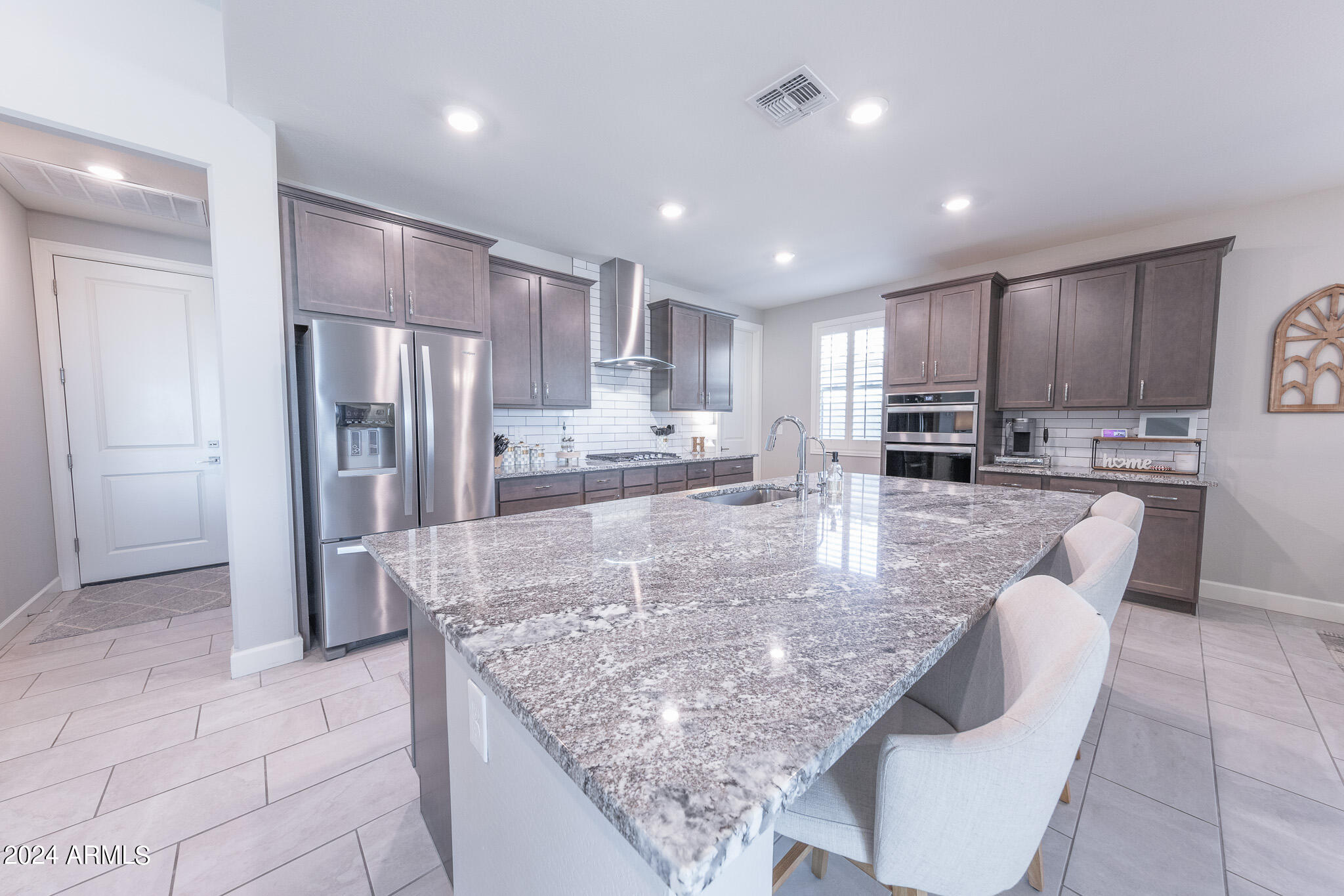 18387 W MOUNTAIN SKY Avenue