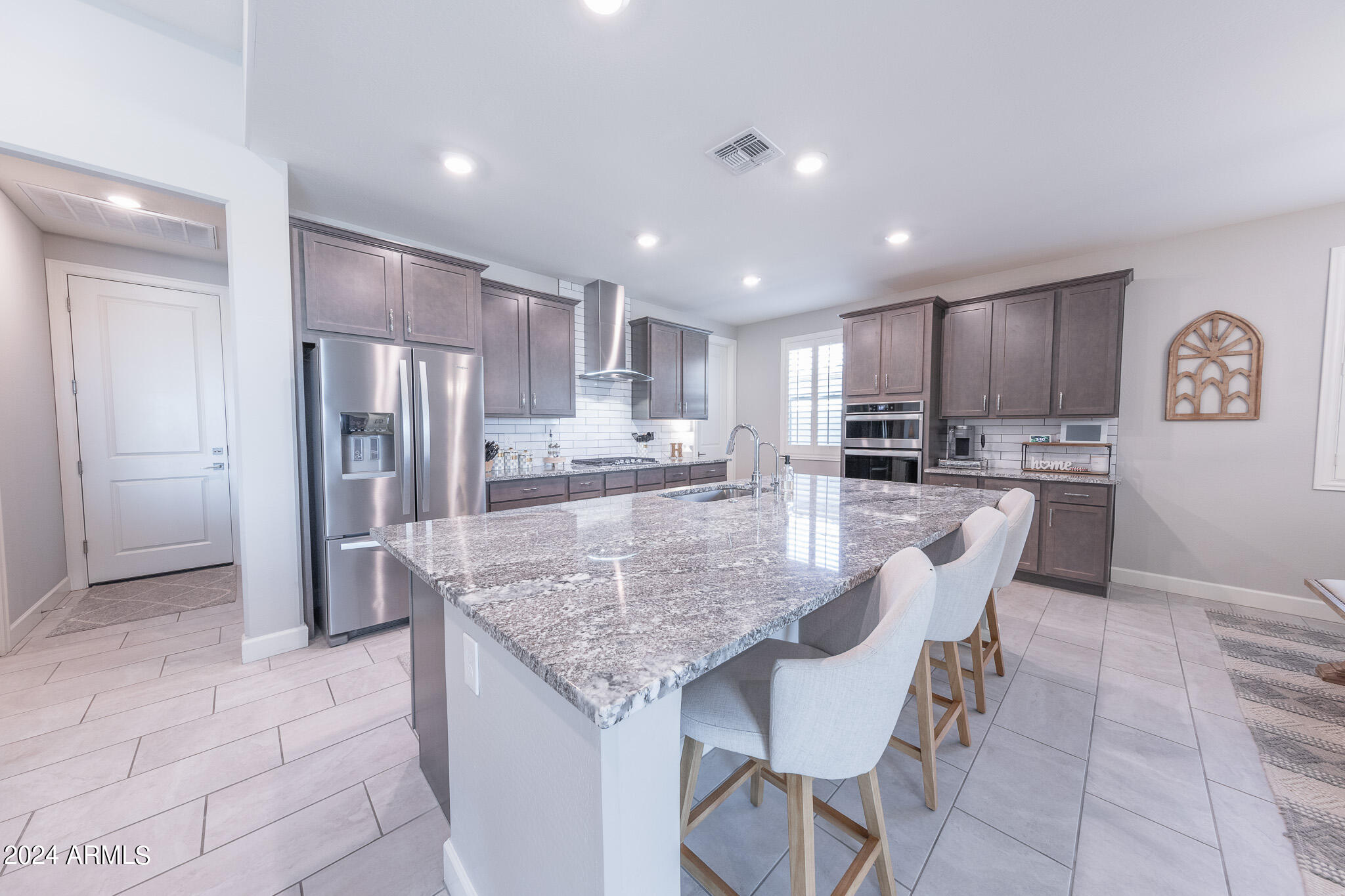 18387 W MOUNTAIN SKY Avenue