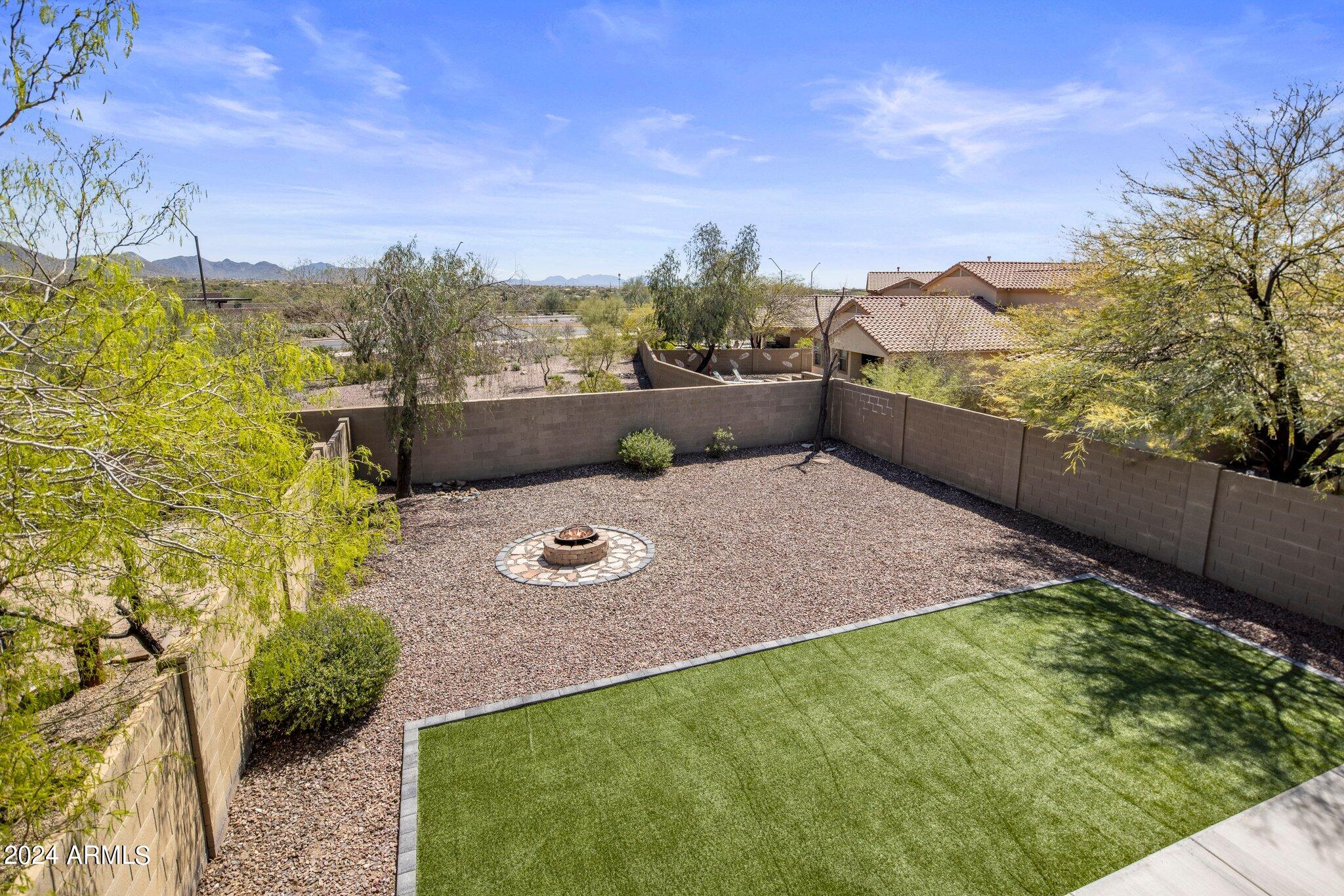 39819 N LA CANTERA Court