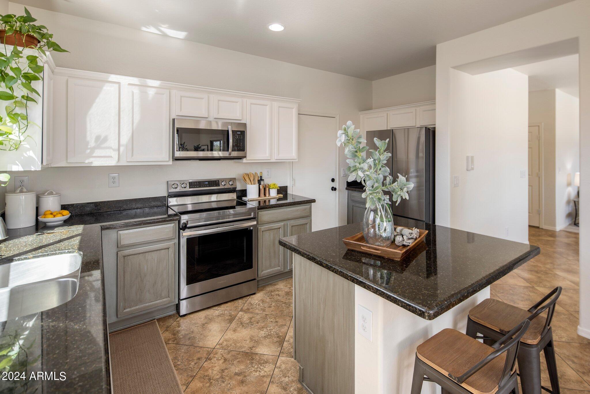 39819 N LA CANTERA Court