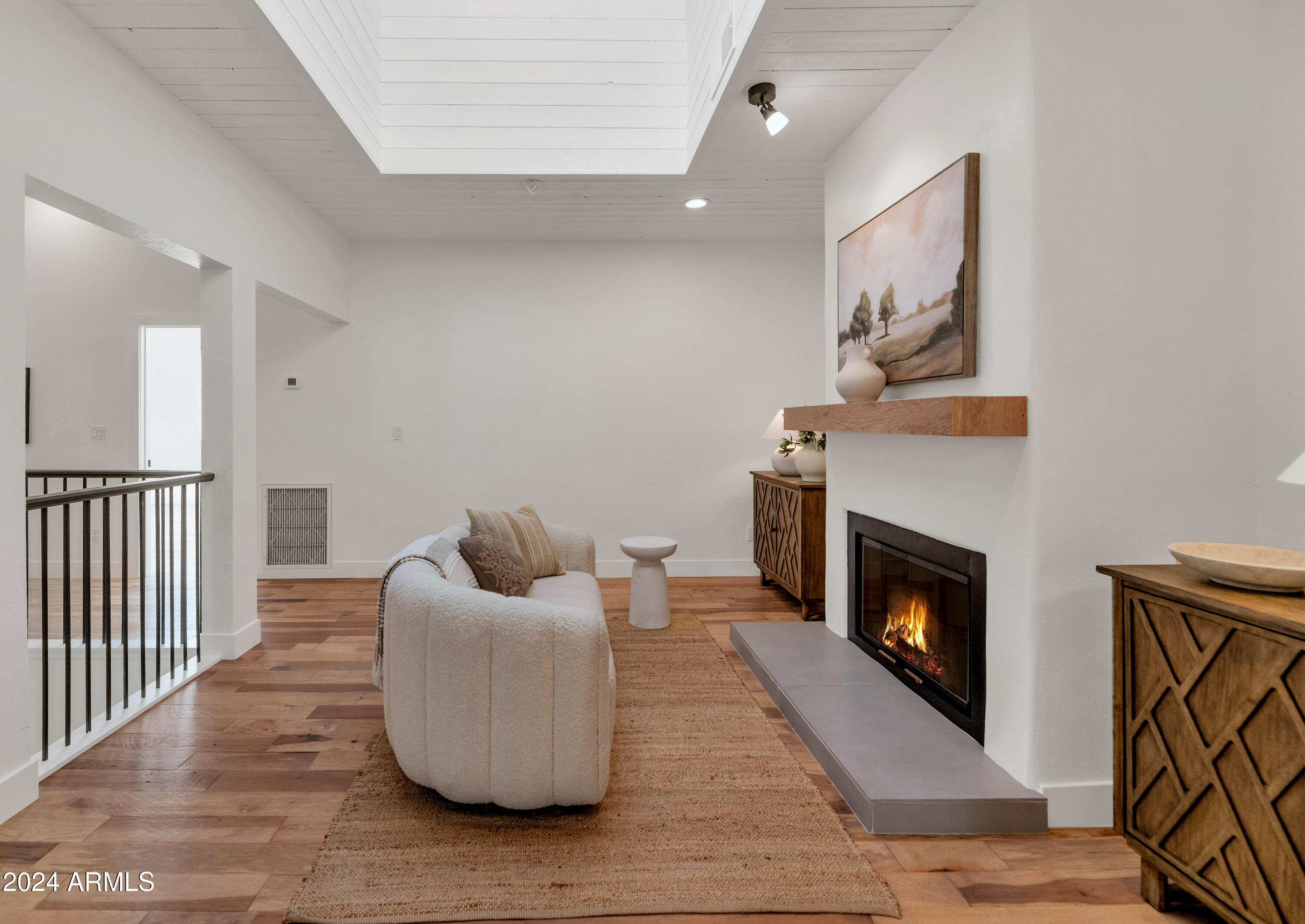 4547 N 52nd Place