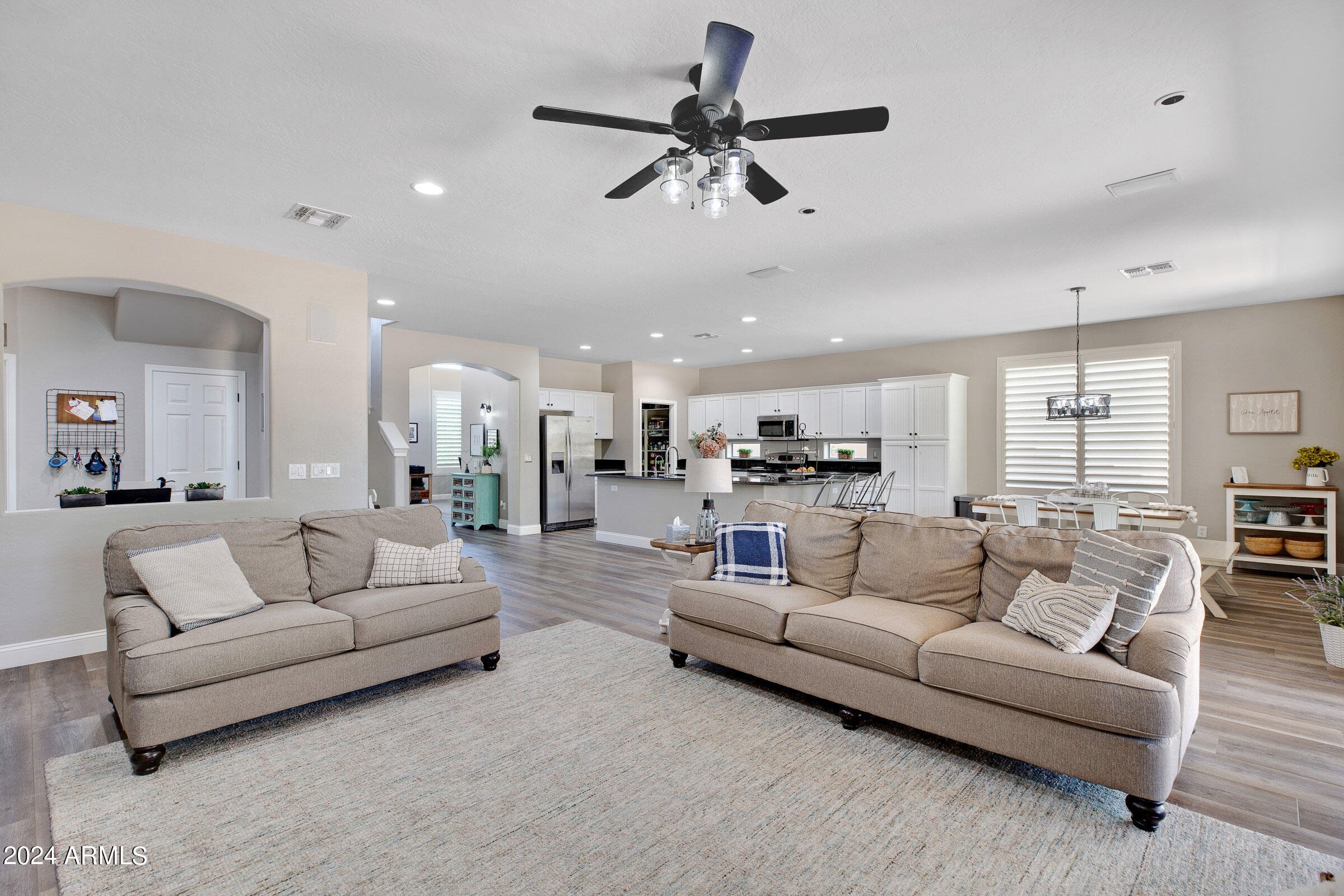 2001 E Palm Beach Drive