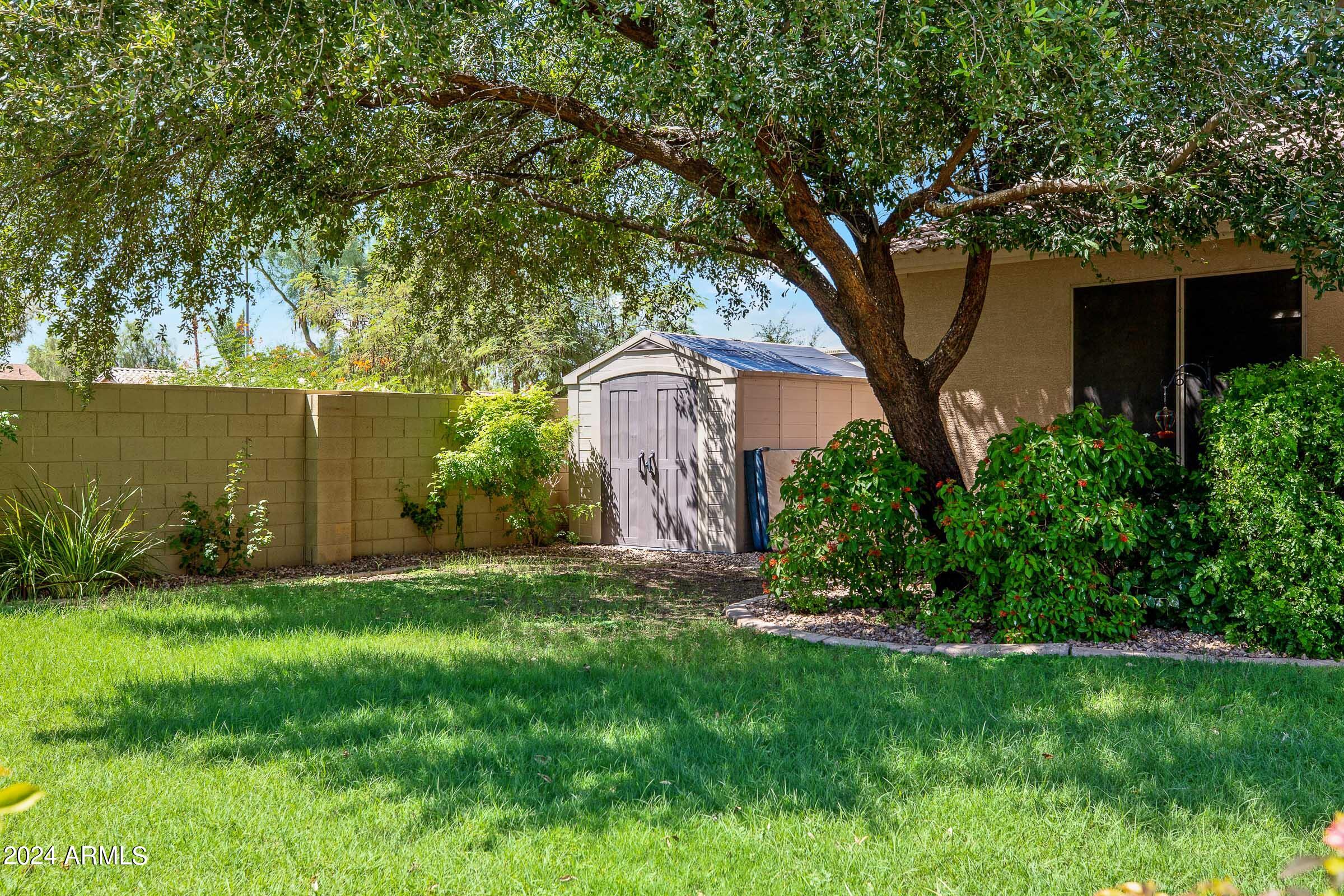 2001 E Palm Beach Drive