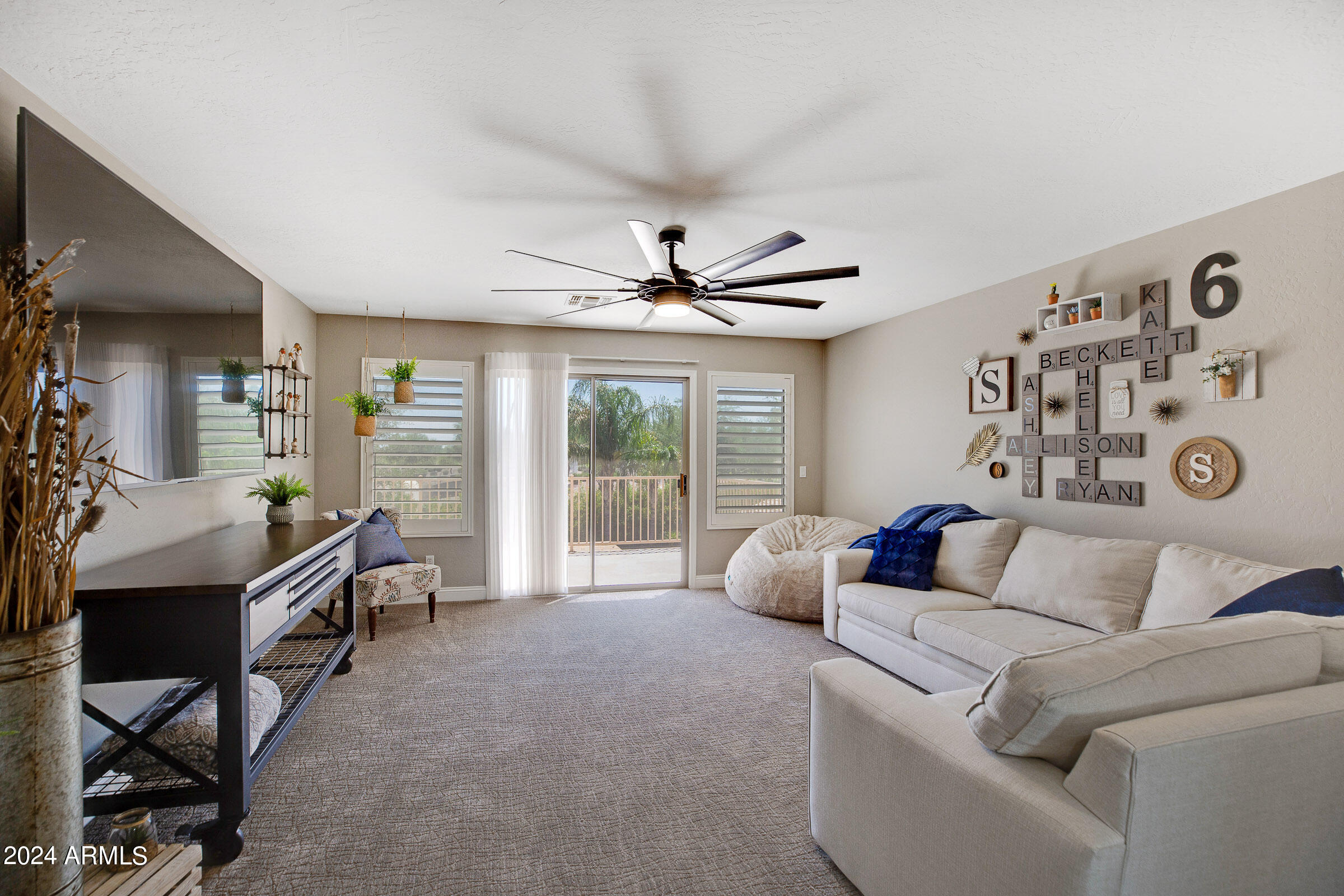 2001 E Palm Beach Drive