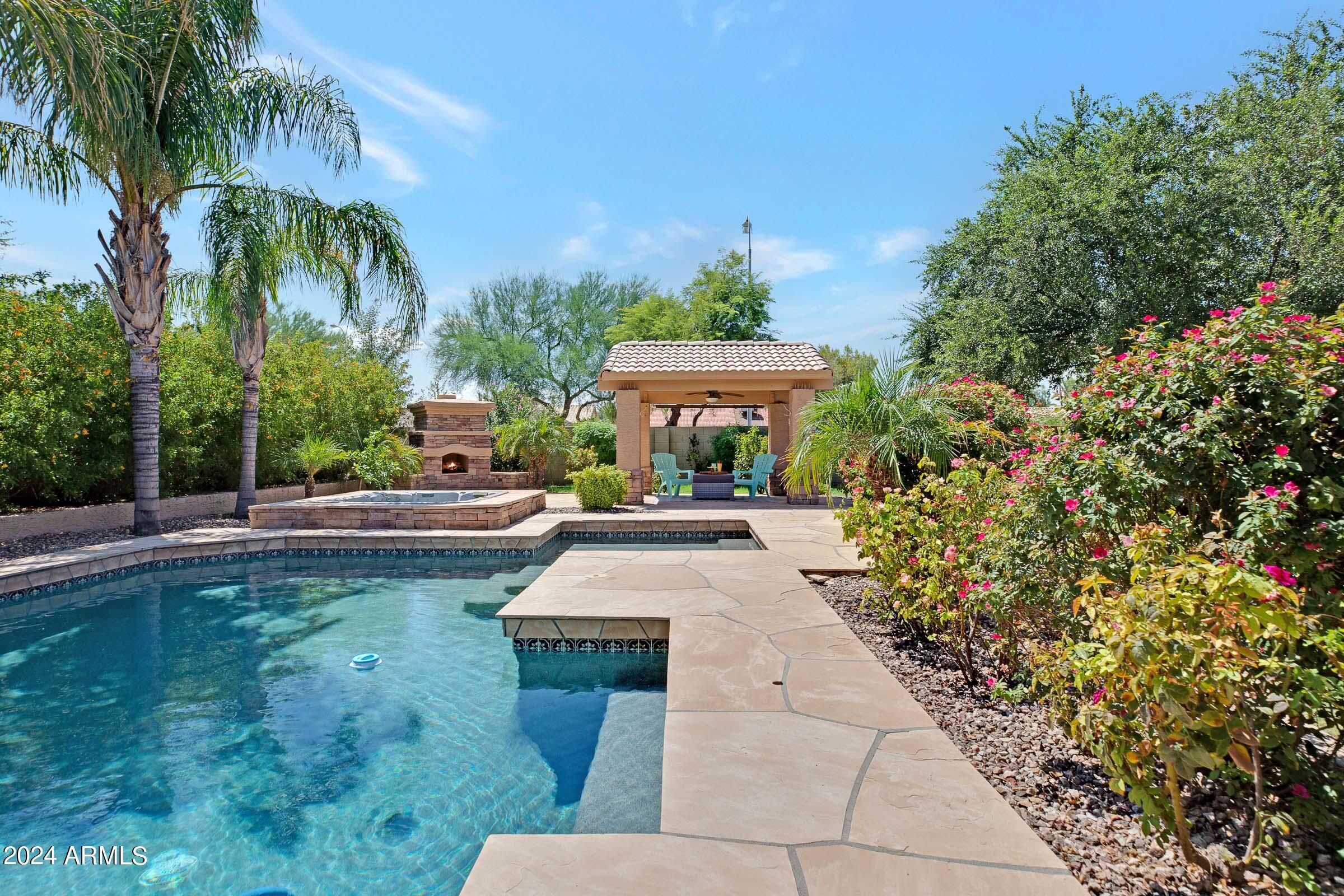 2001 E Palm Beach Drive