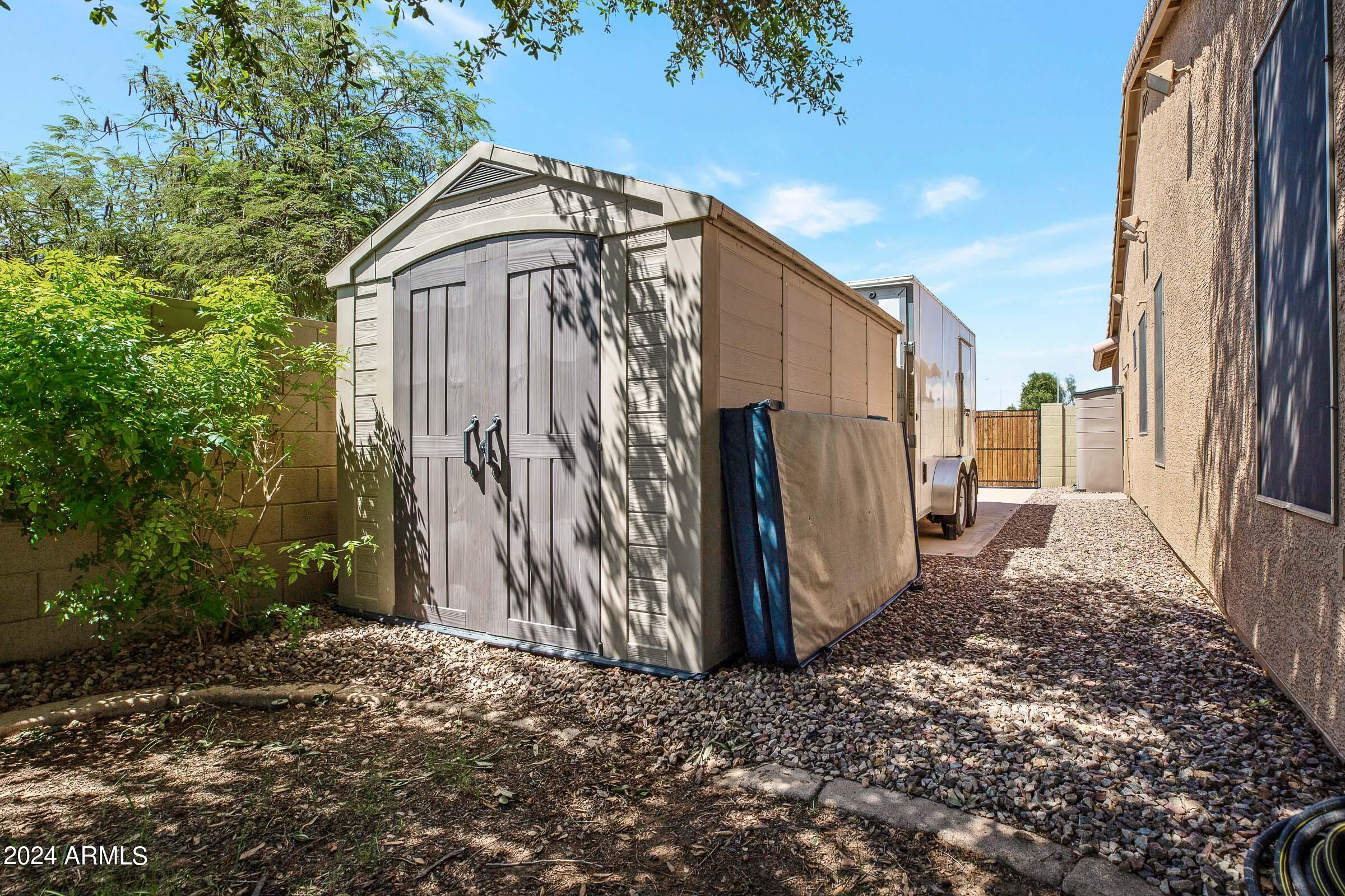 2001 E Palm Beach Drive