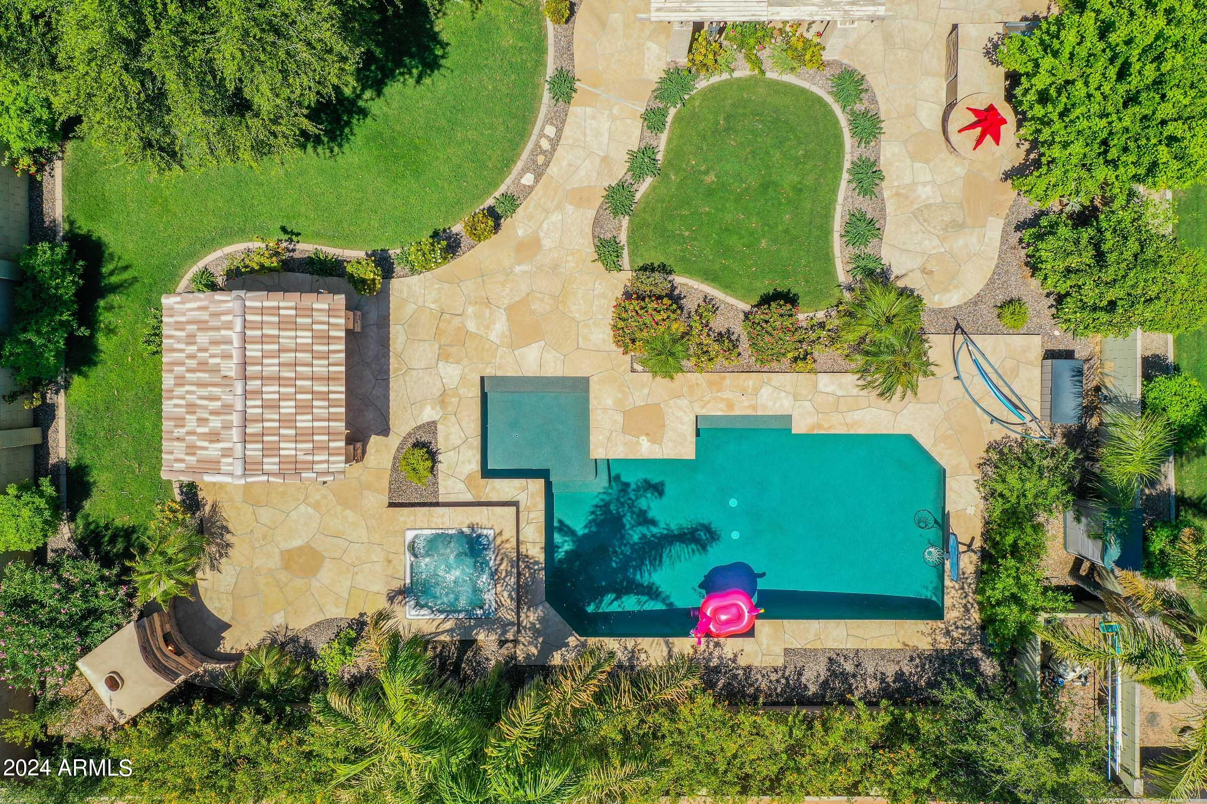 2001 E Palm Beach Drive