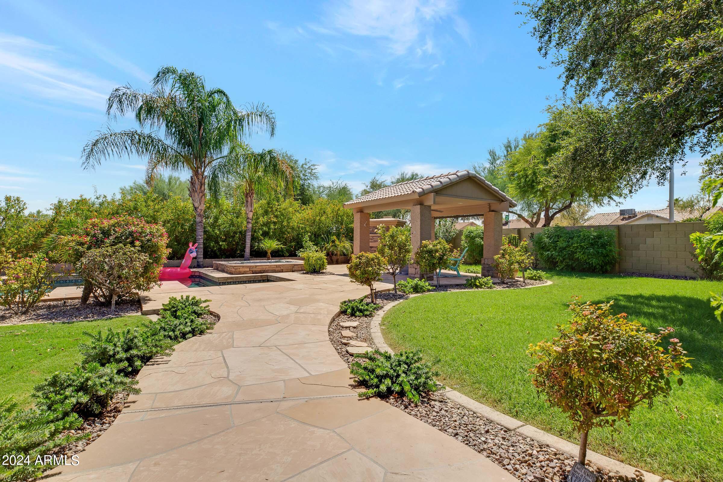 2001 E Palm Beach Drive