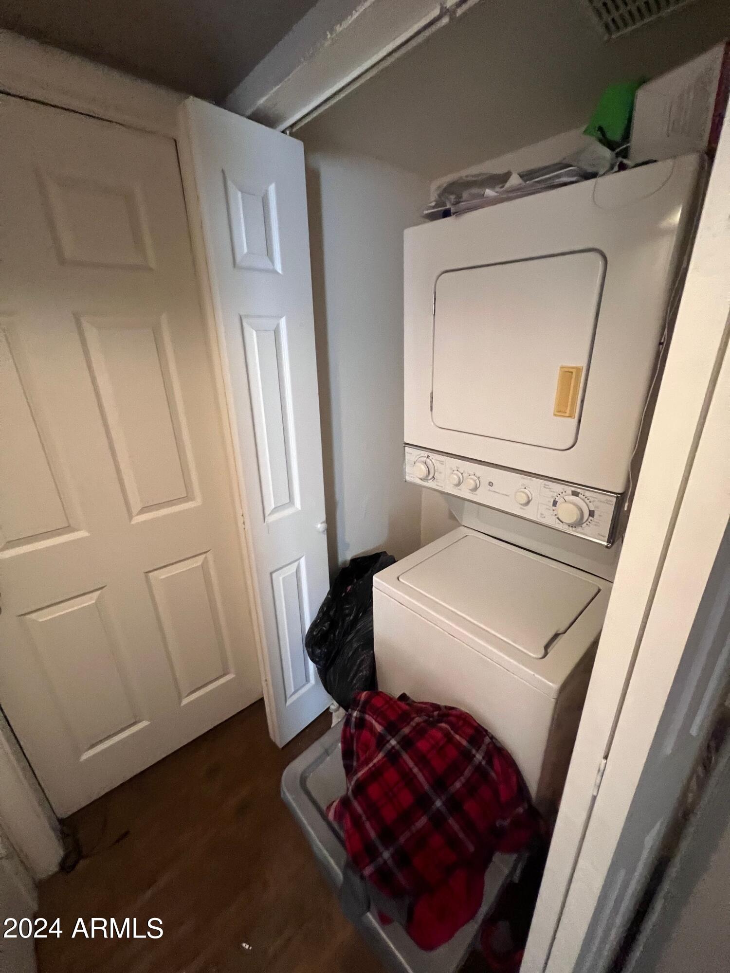 2825 E MONTE CRISTO Avenue