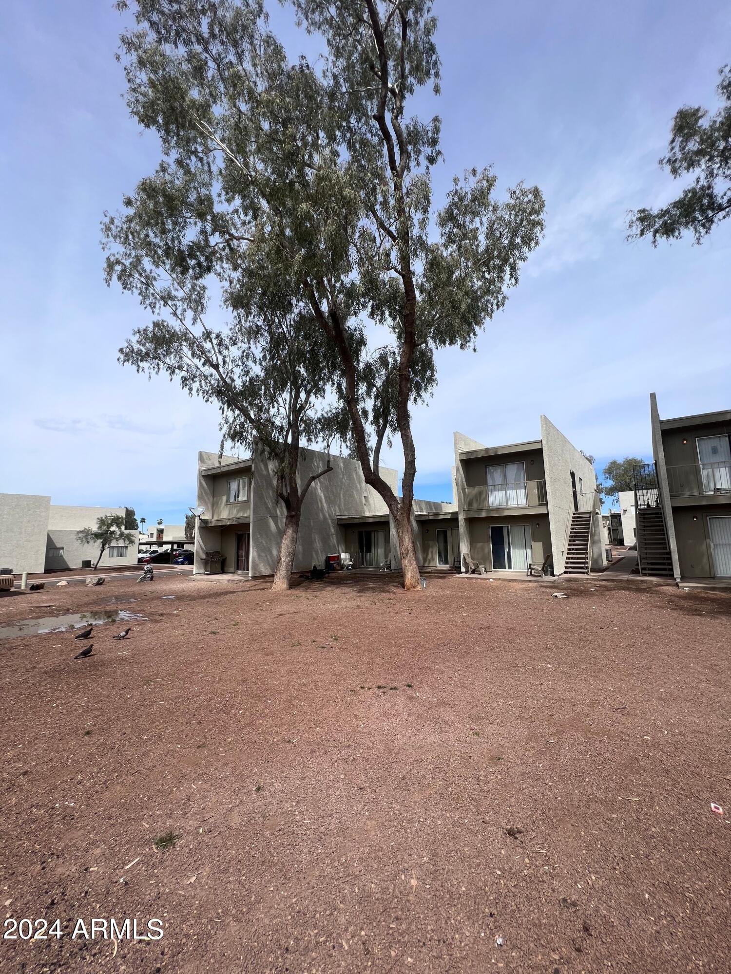 2825 E MONTE CRISTO Avenue