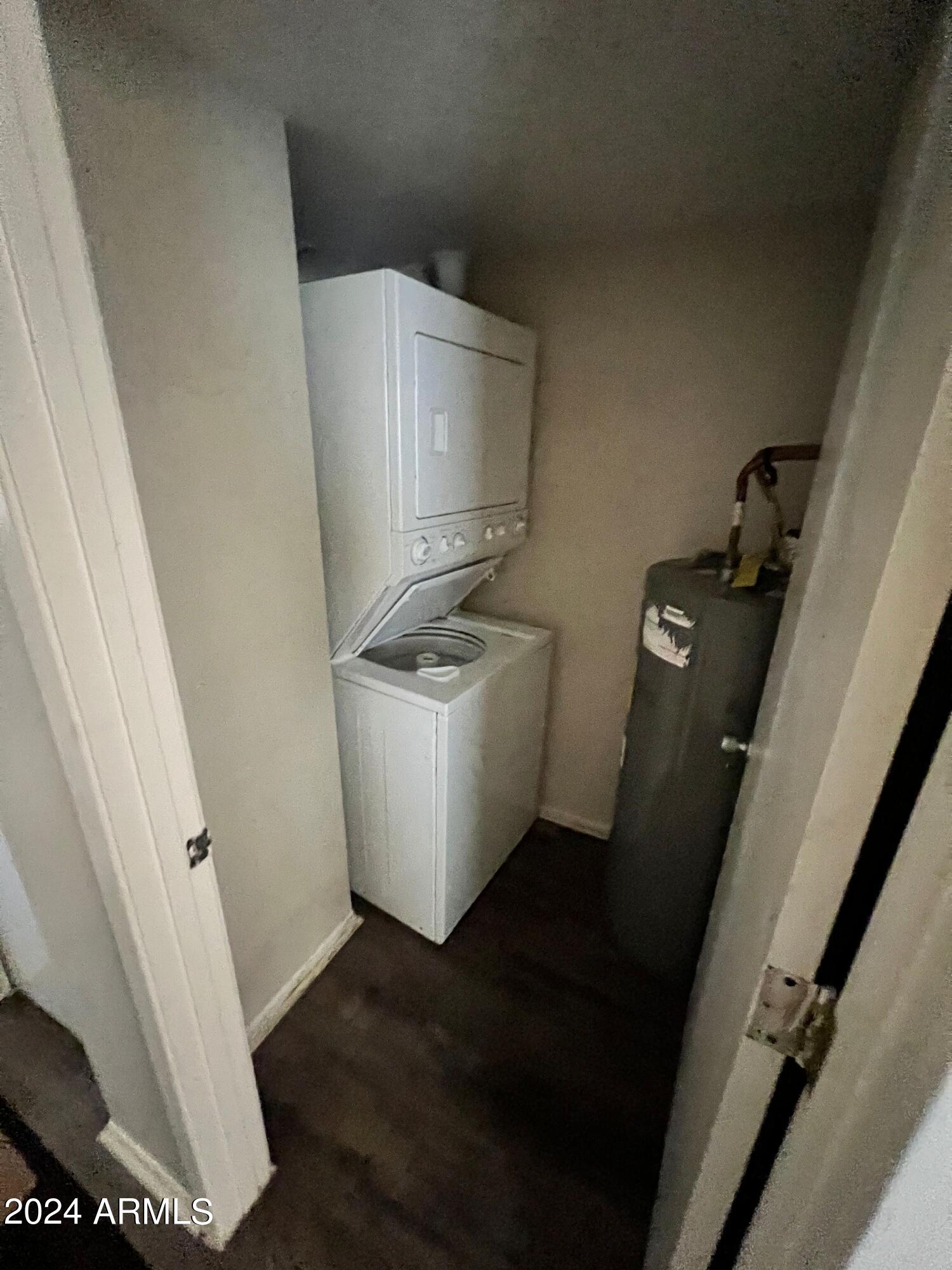 2825 E MONTE CRISTO Avenue