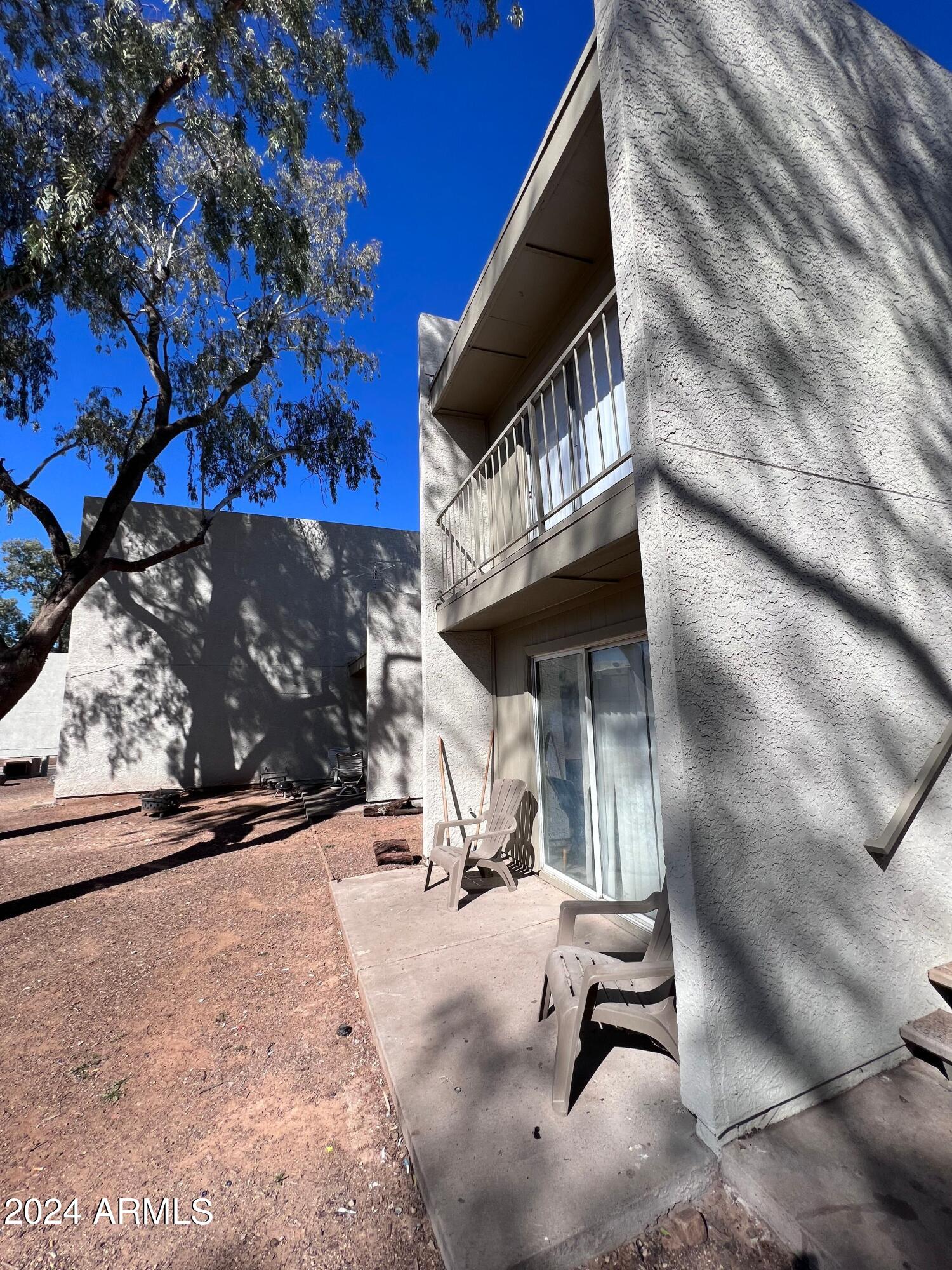 2825 E MONTE CRISTO Avenue