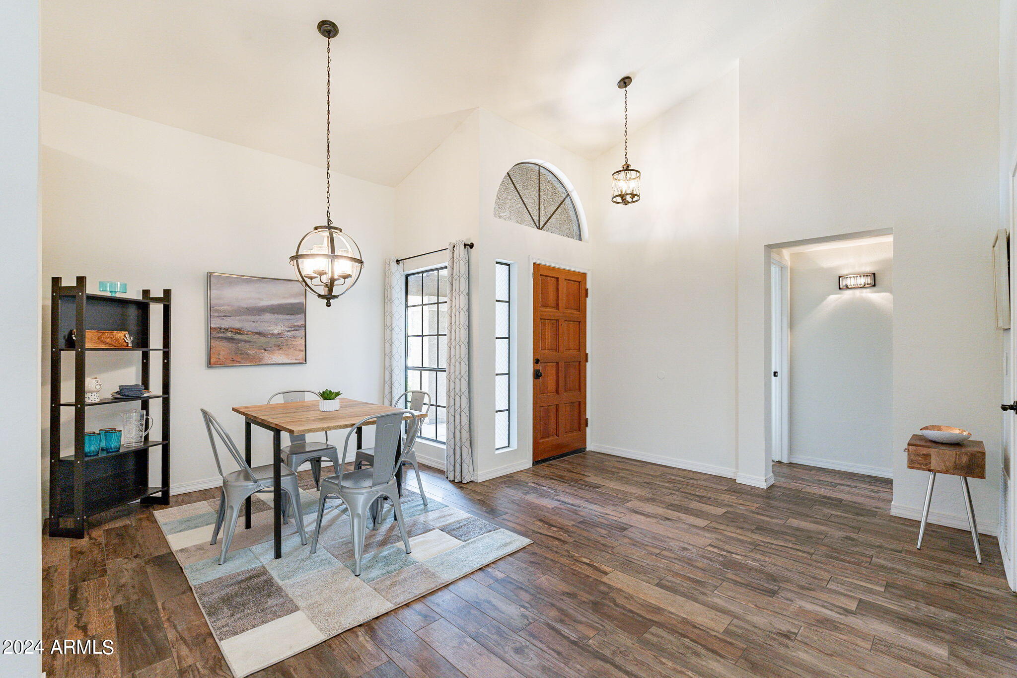 1761 W IVANHOE Street