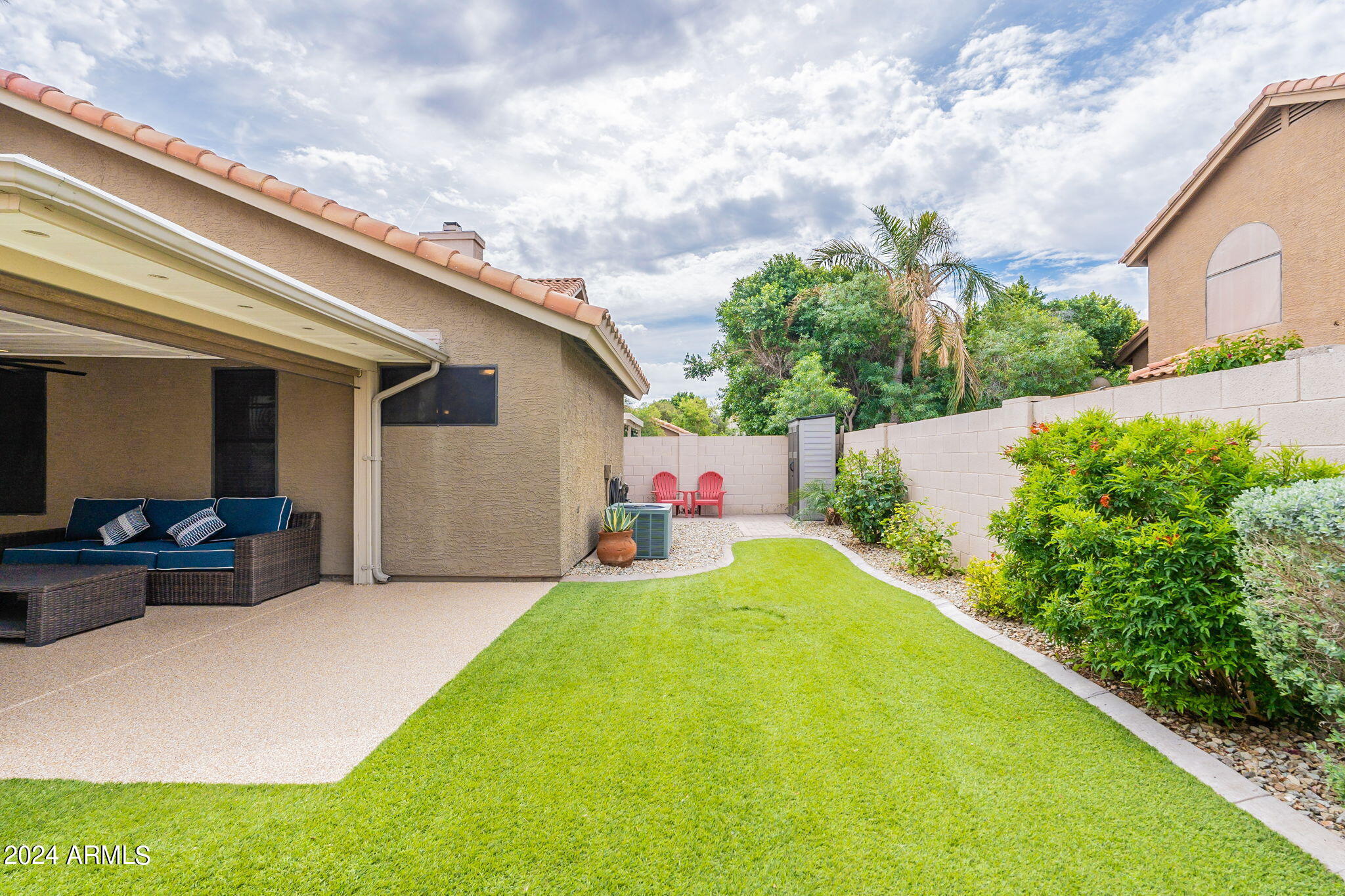 1761 W IVANHOE Street