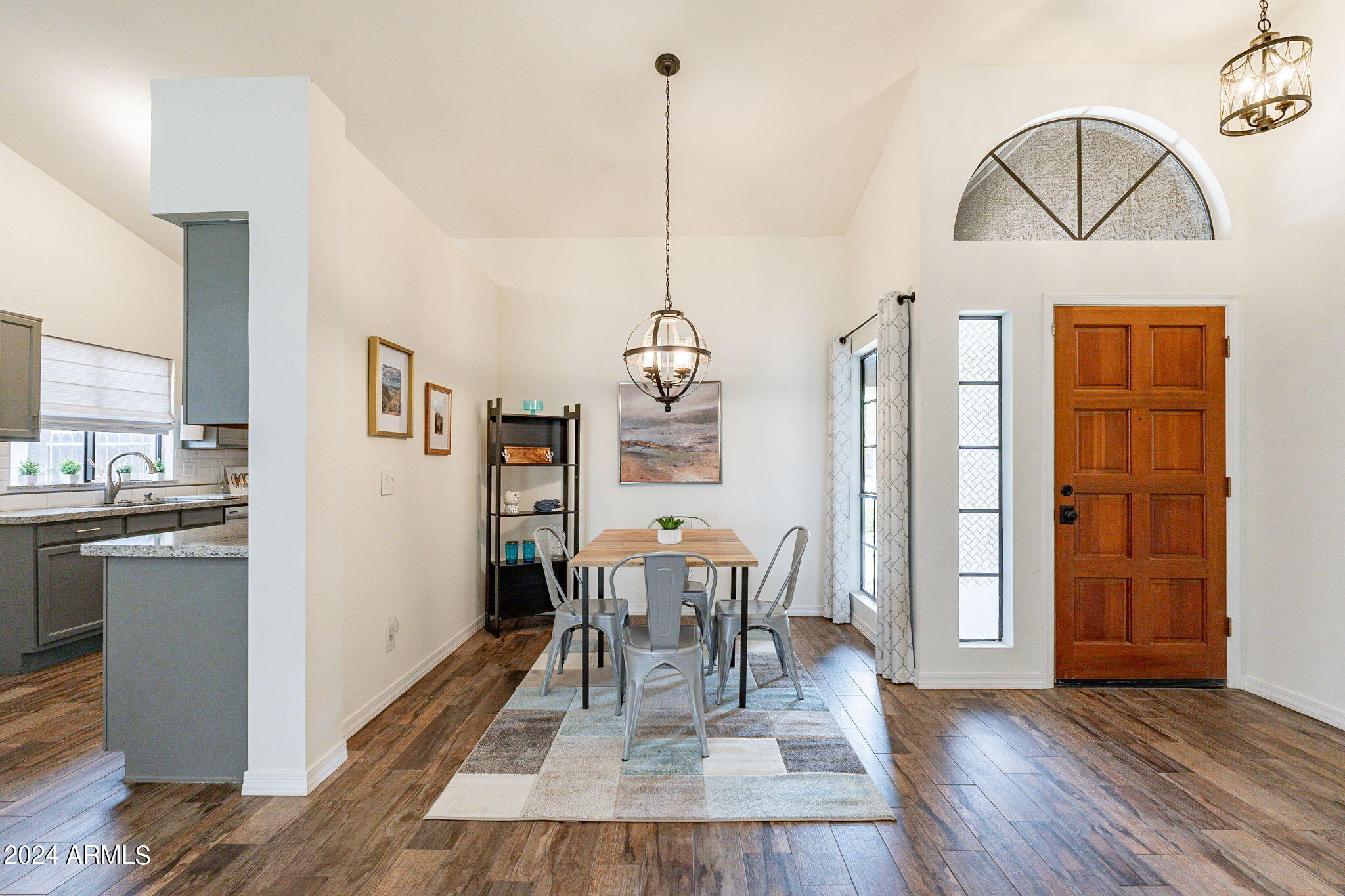 1761 W IVANHOE Street