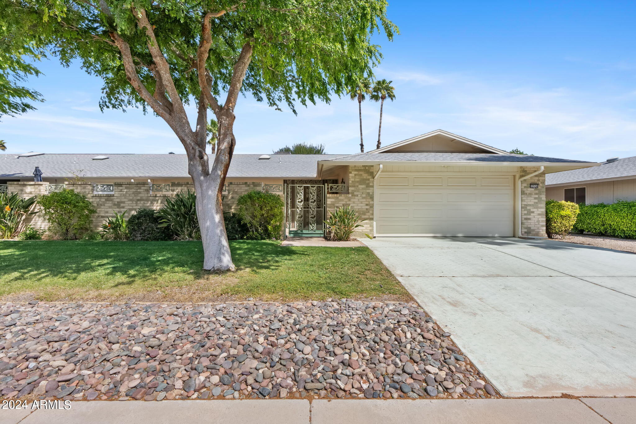 12534 W SENECA Drive