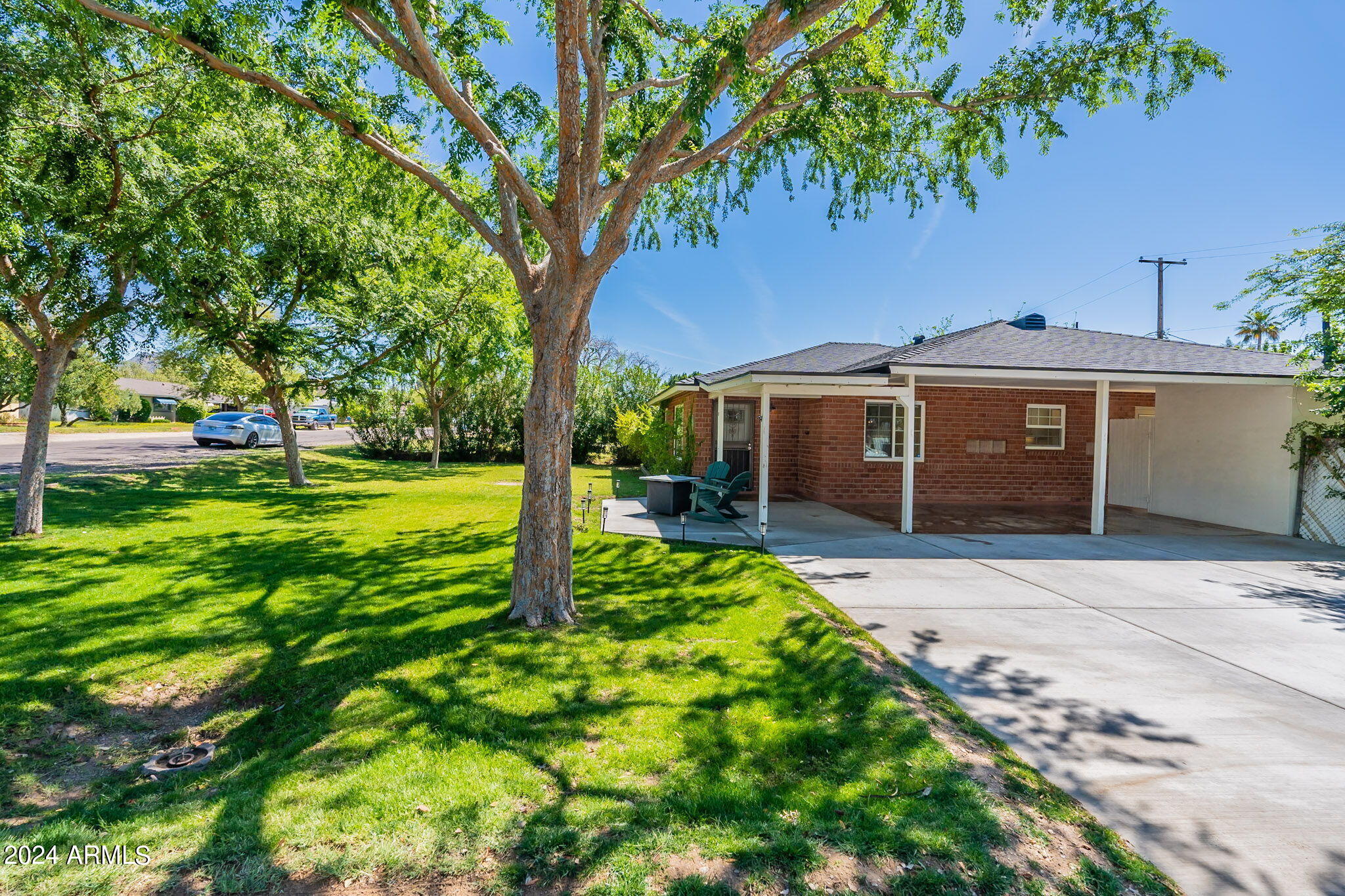 1821 E BETHANY HOME Road