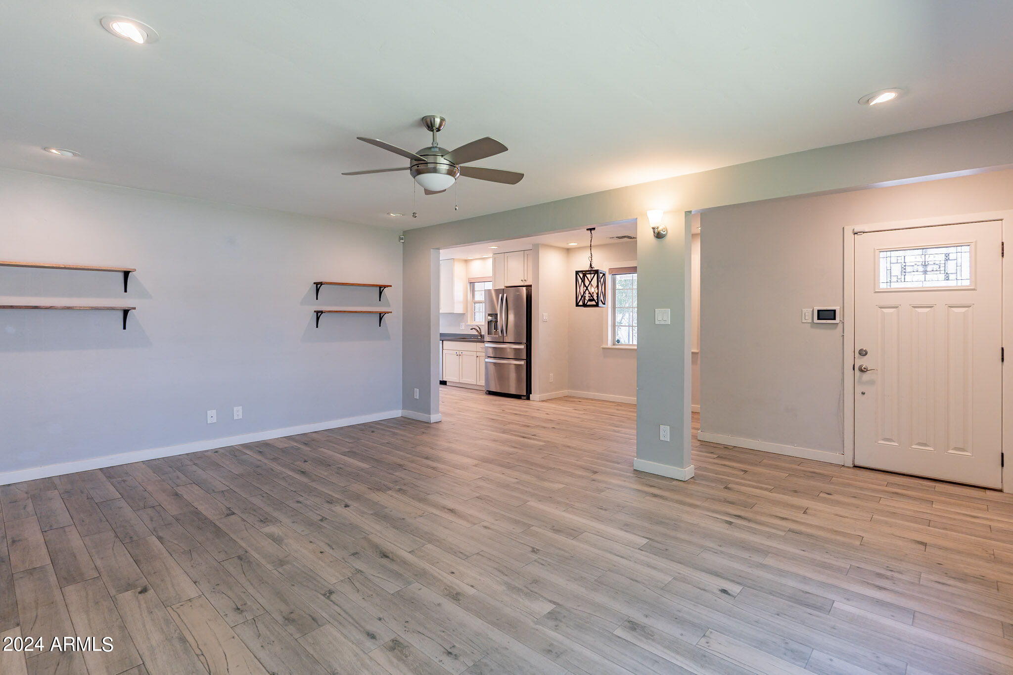 1821 E BETHANY HOME Road